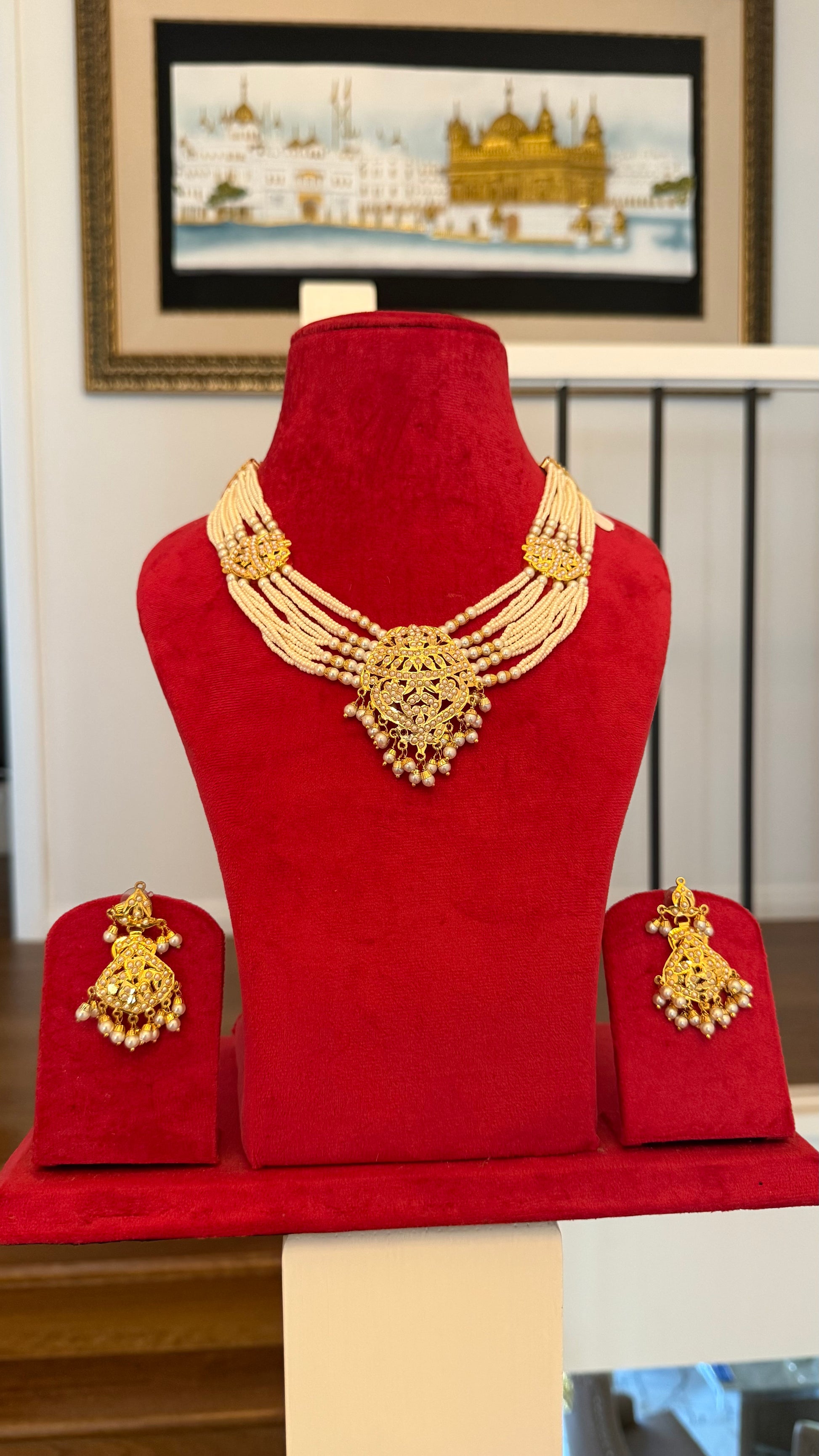 Real jadau gold plated necklace golden
