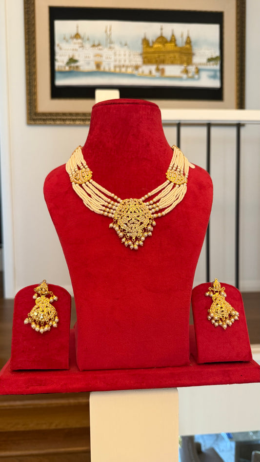 Real jadau gold plated necklace golden