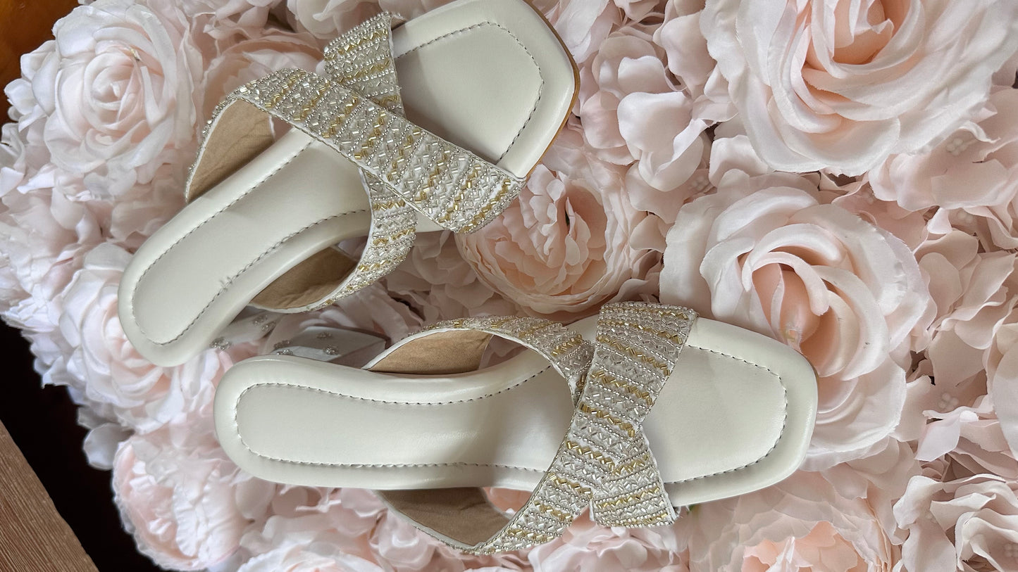 indian heel shoe / jutti Women