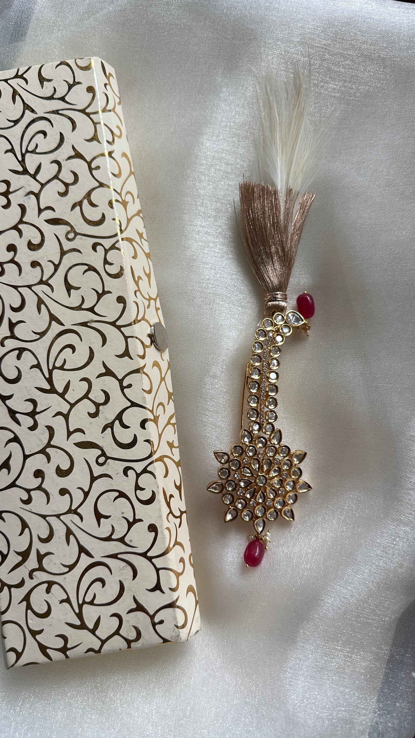 groom kalgi