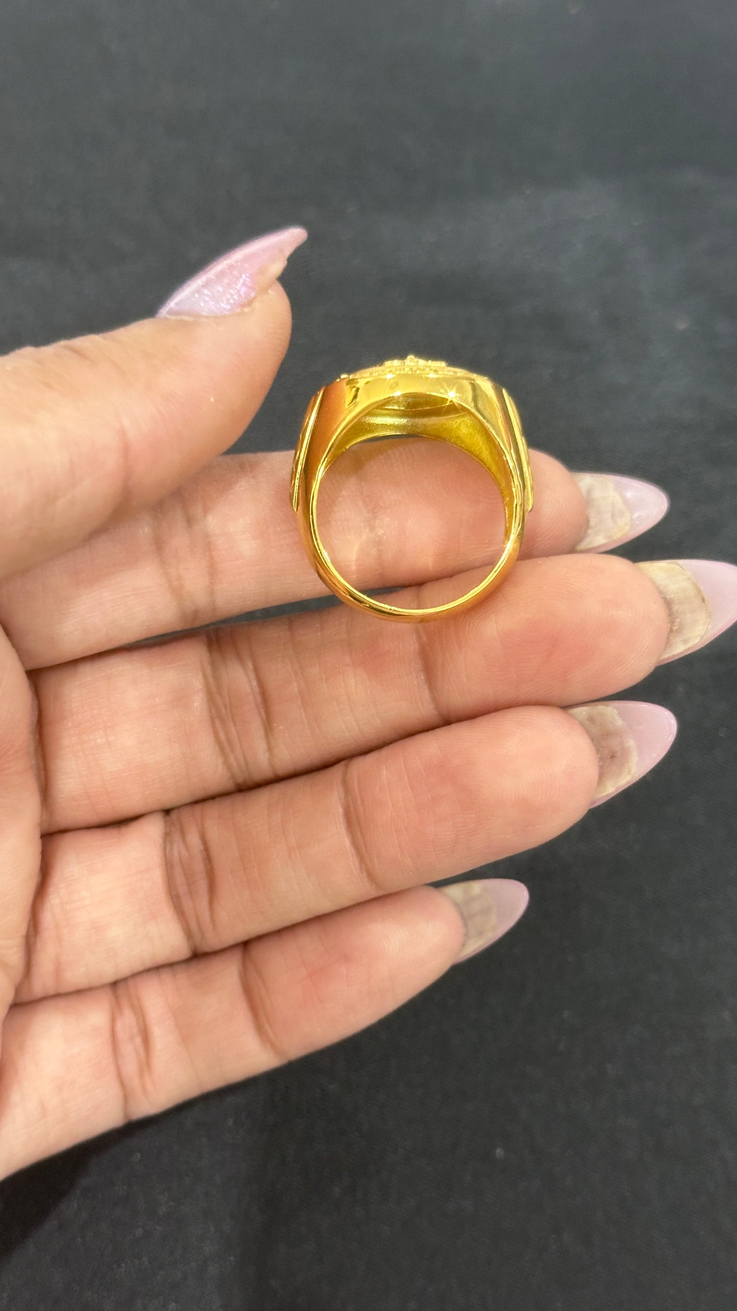 Mens gold look ring