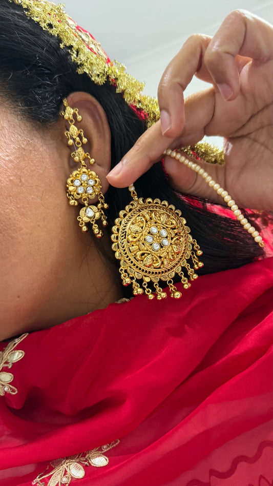 1g gold plated tikka set with studs and sahare attached Sandookh collection