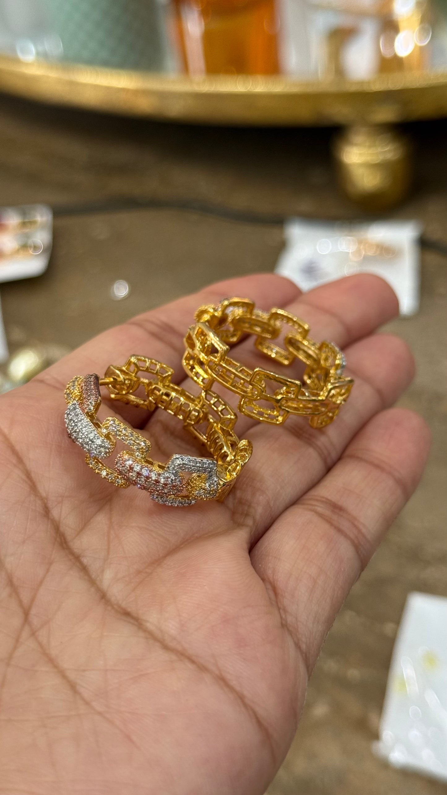 Walia hoops earrings