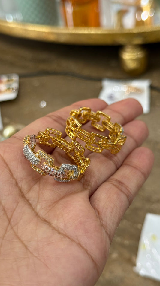 Walia hoops earrings