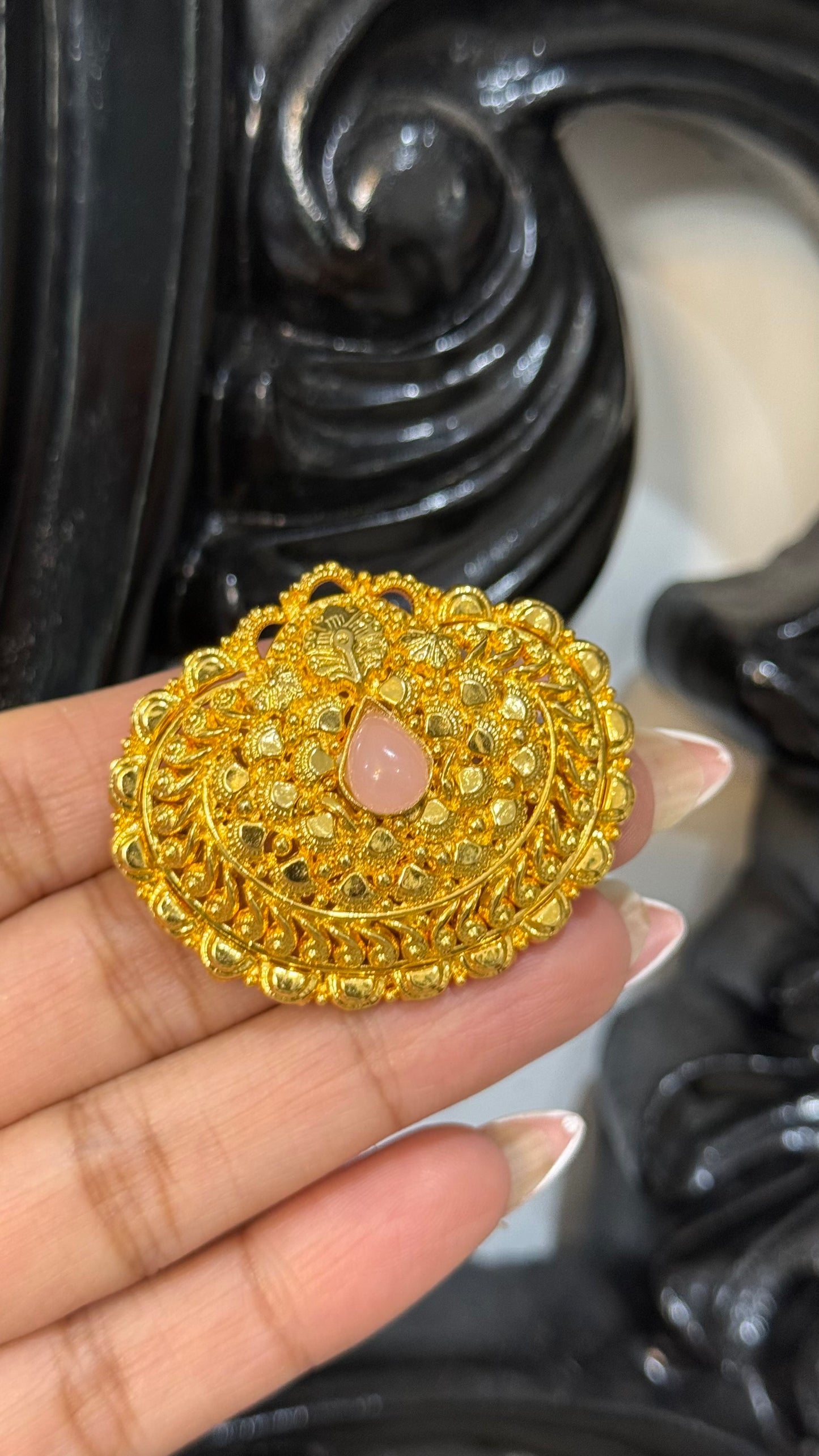 Gold plated hair clip (sui ) sandookh collection