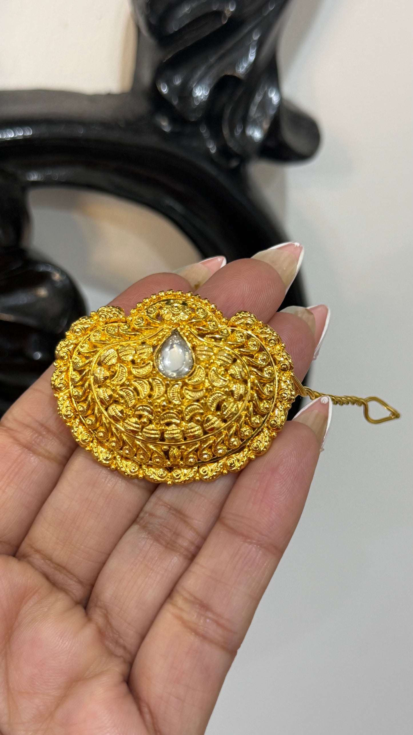 Gold plated hair clip (sui ) sandookh collection