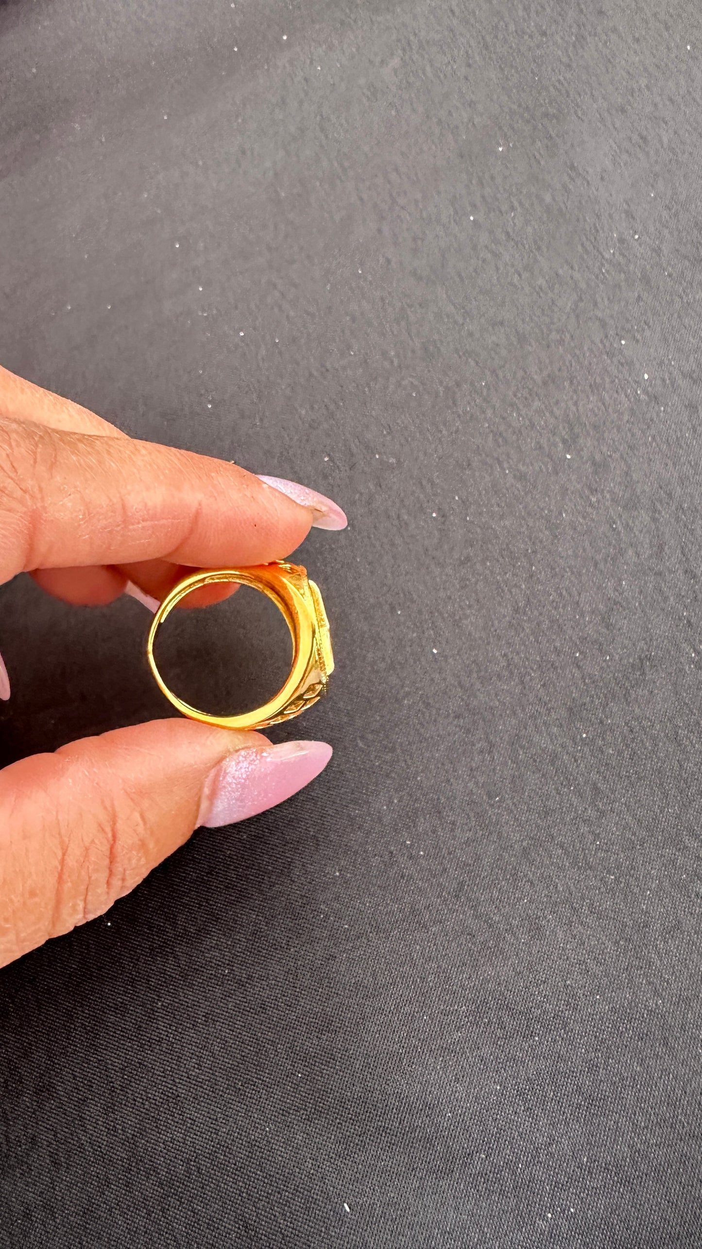 Mens gold look ring