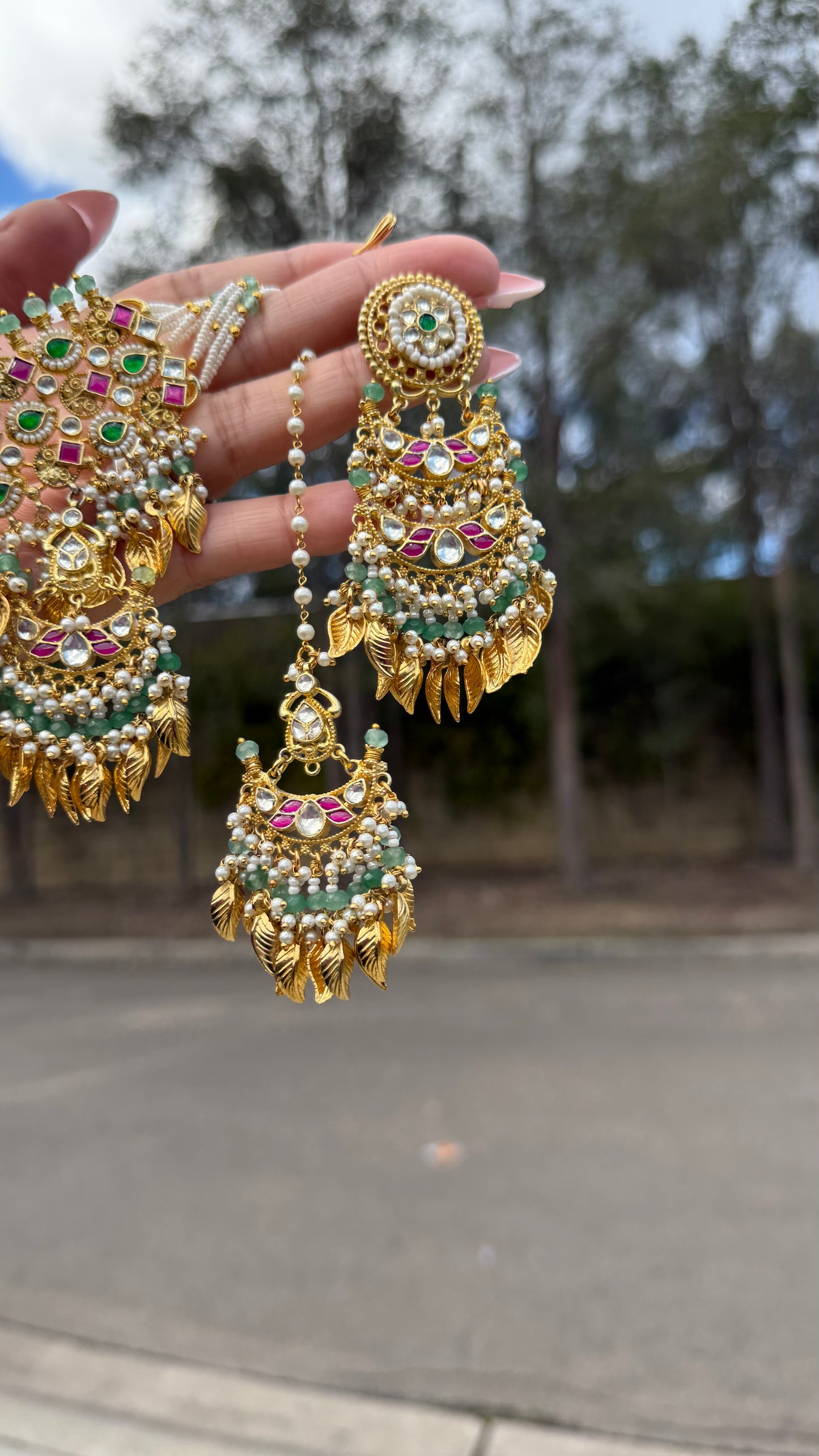 Pachi Kundan Choker Set – Bridal Indian Jewelry with Earrings Tikka