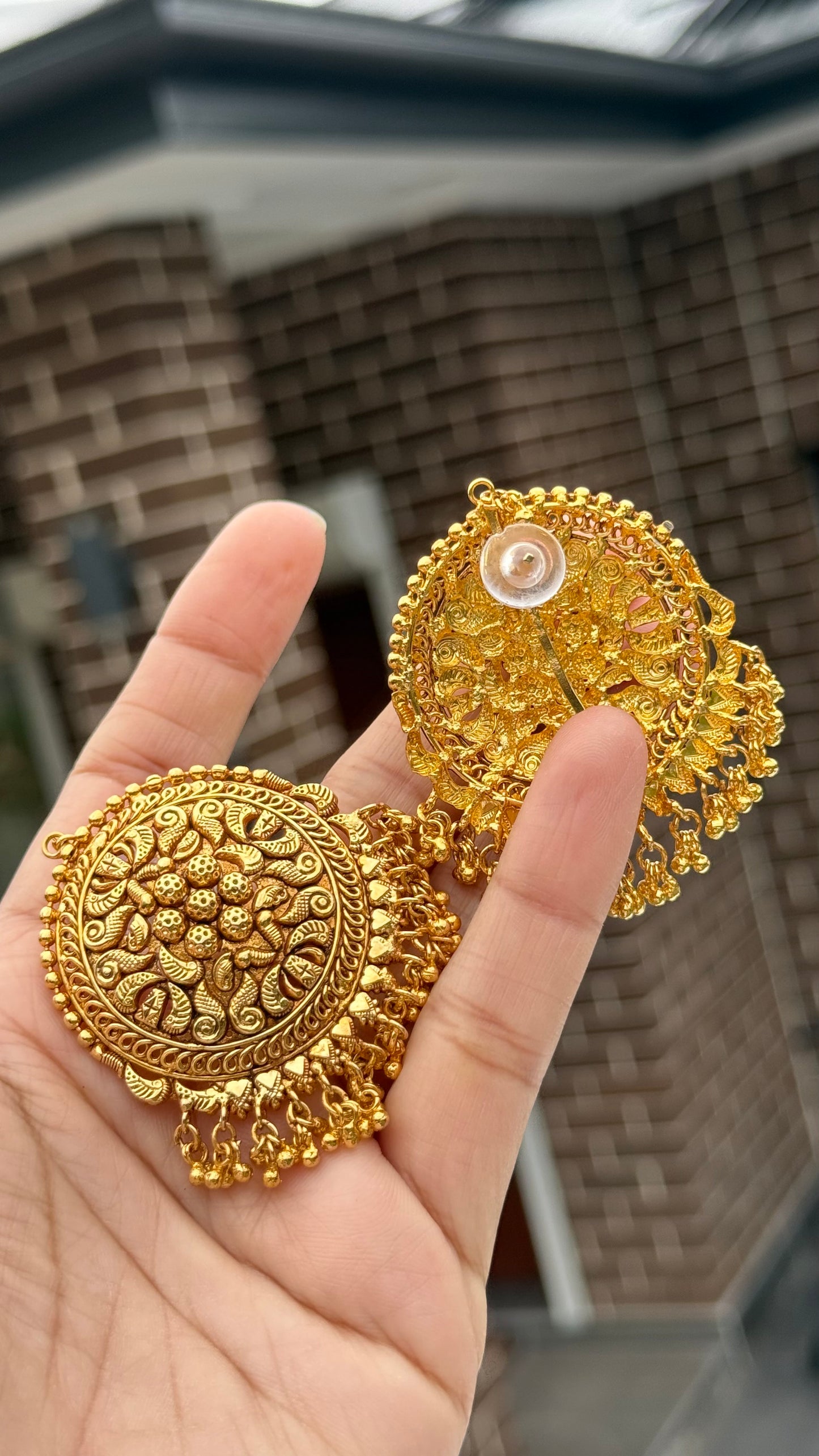 Gold plated studs Sandookh collection