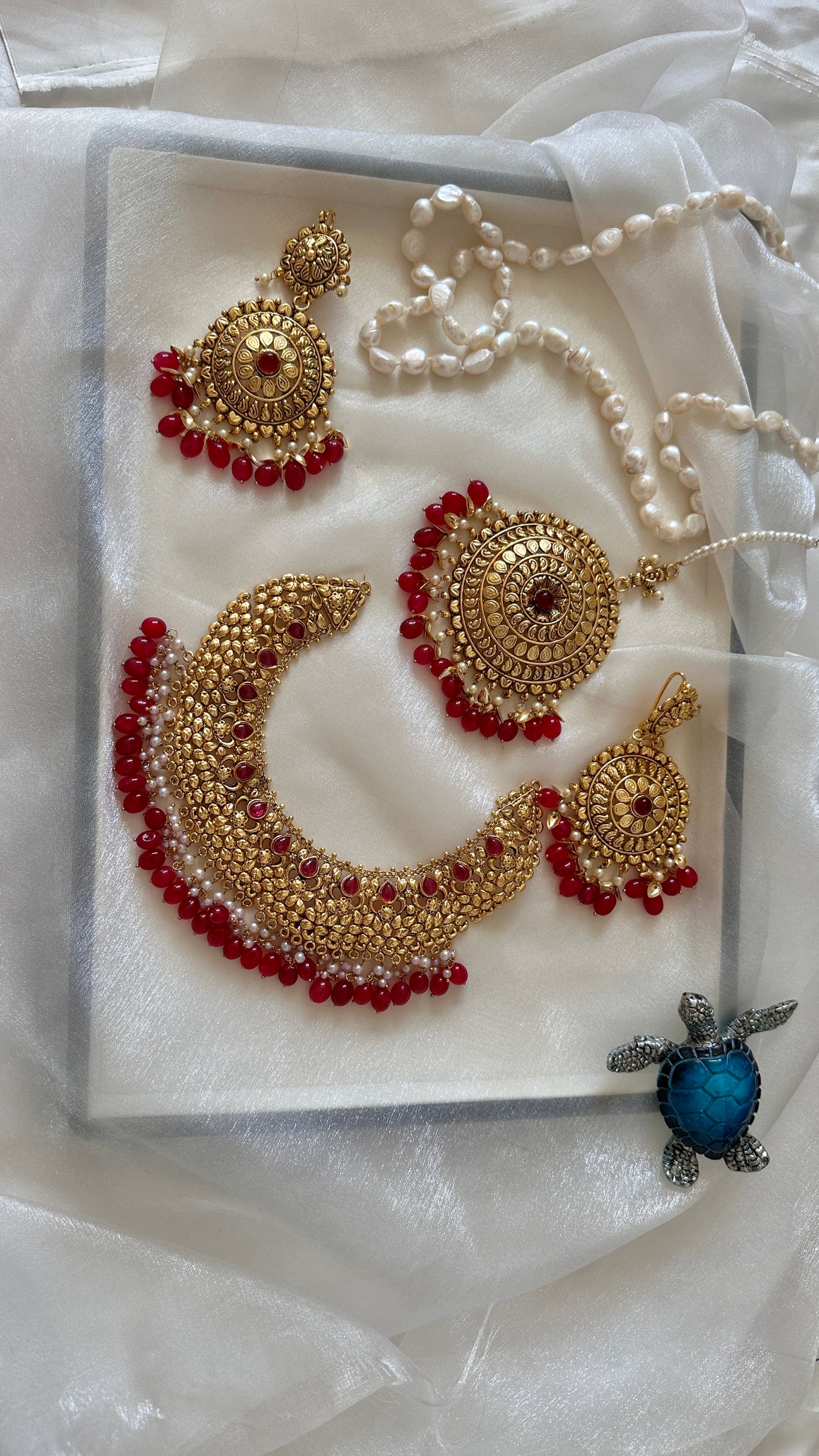 Gold plated necklace set sandookh perfect for bride