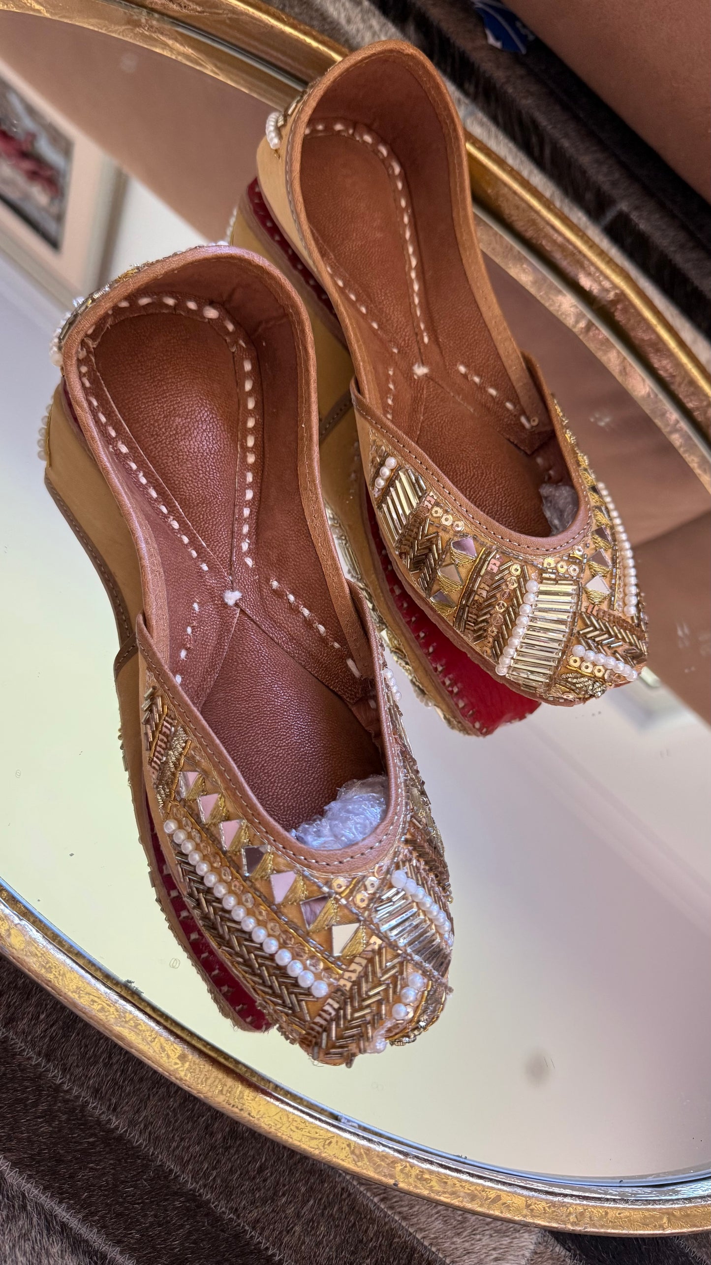 Women’s Punjabi Jutti Golden