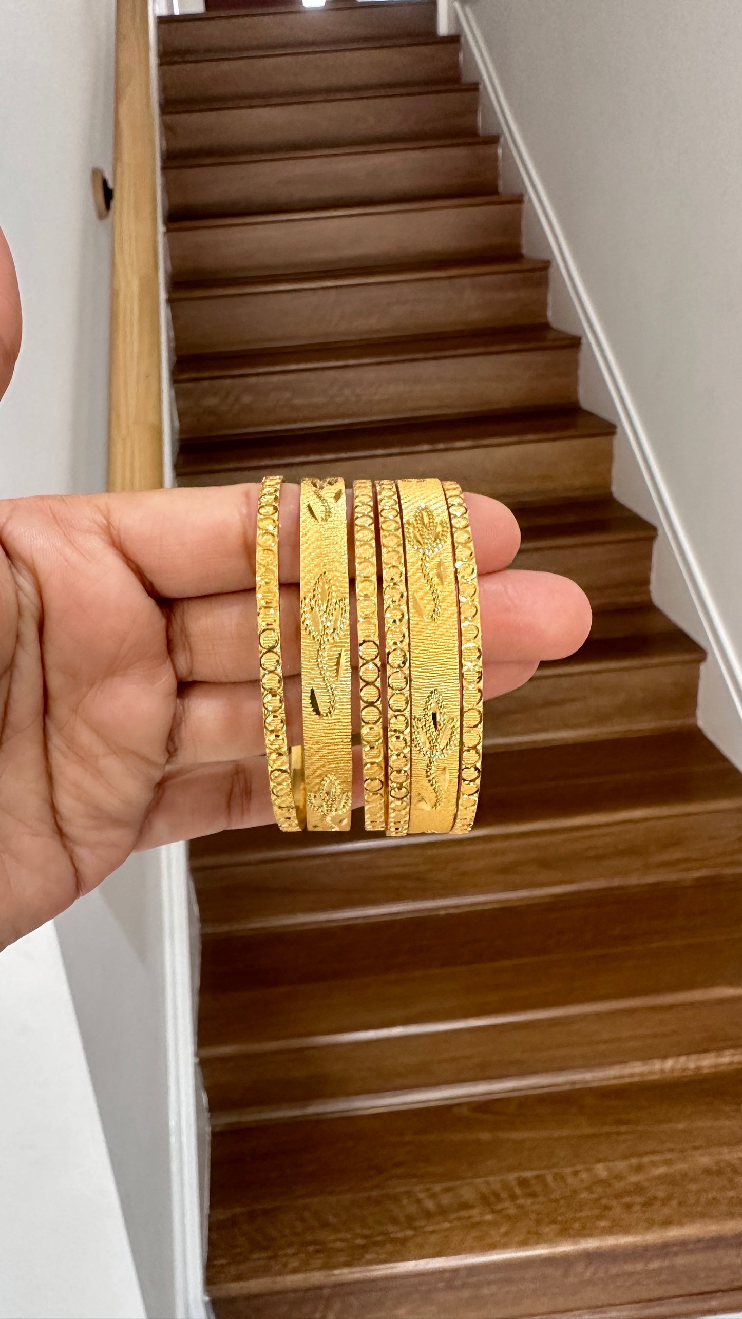 Gold look bangle