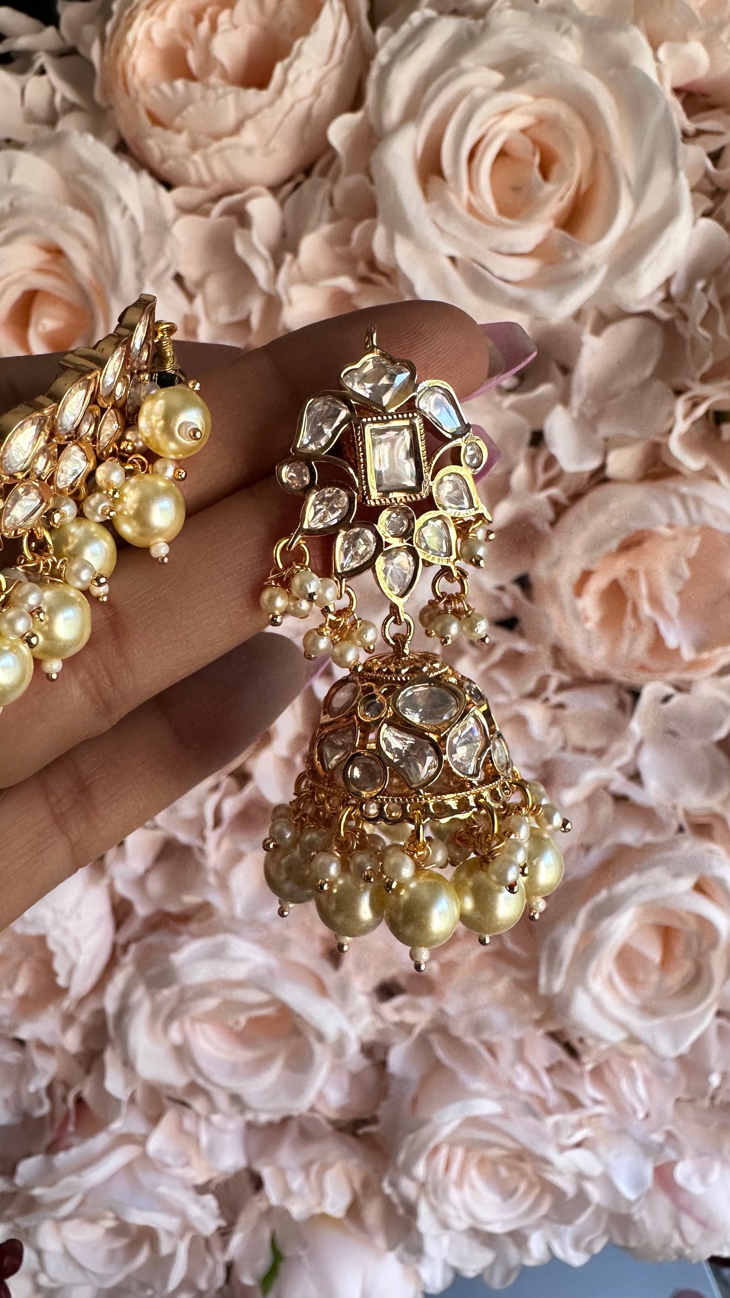 Uncut kundan choker With earrings