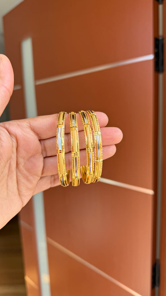 Gold look bangle