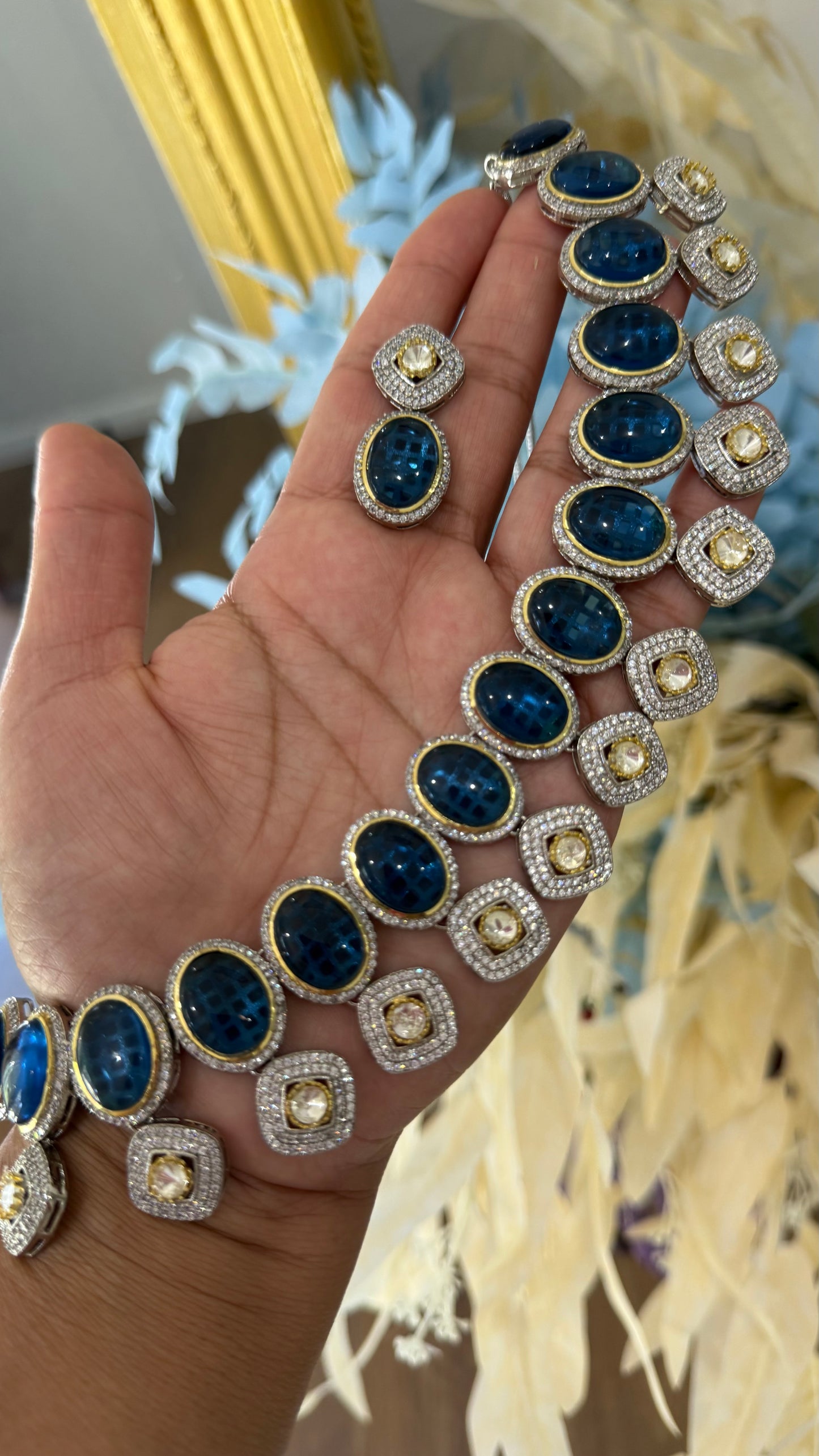 Uncut kundan necklace/choker