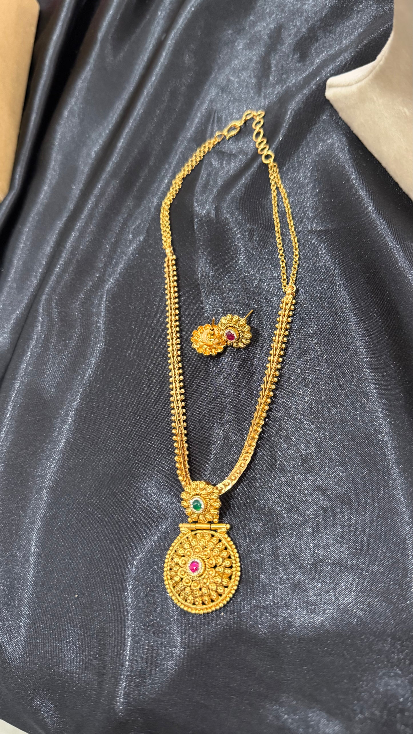 Antique Gold Plated Necklace pendant Set with Stud Earrings – Traditional Indian Jewelry Sandookh collection