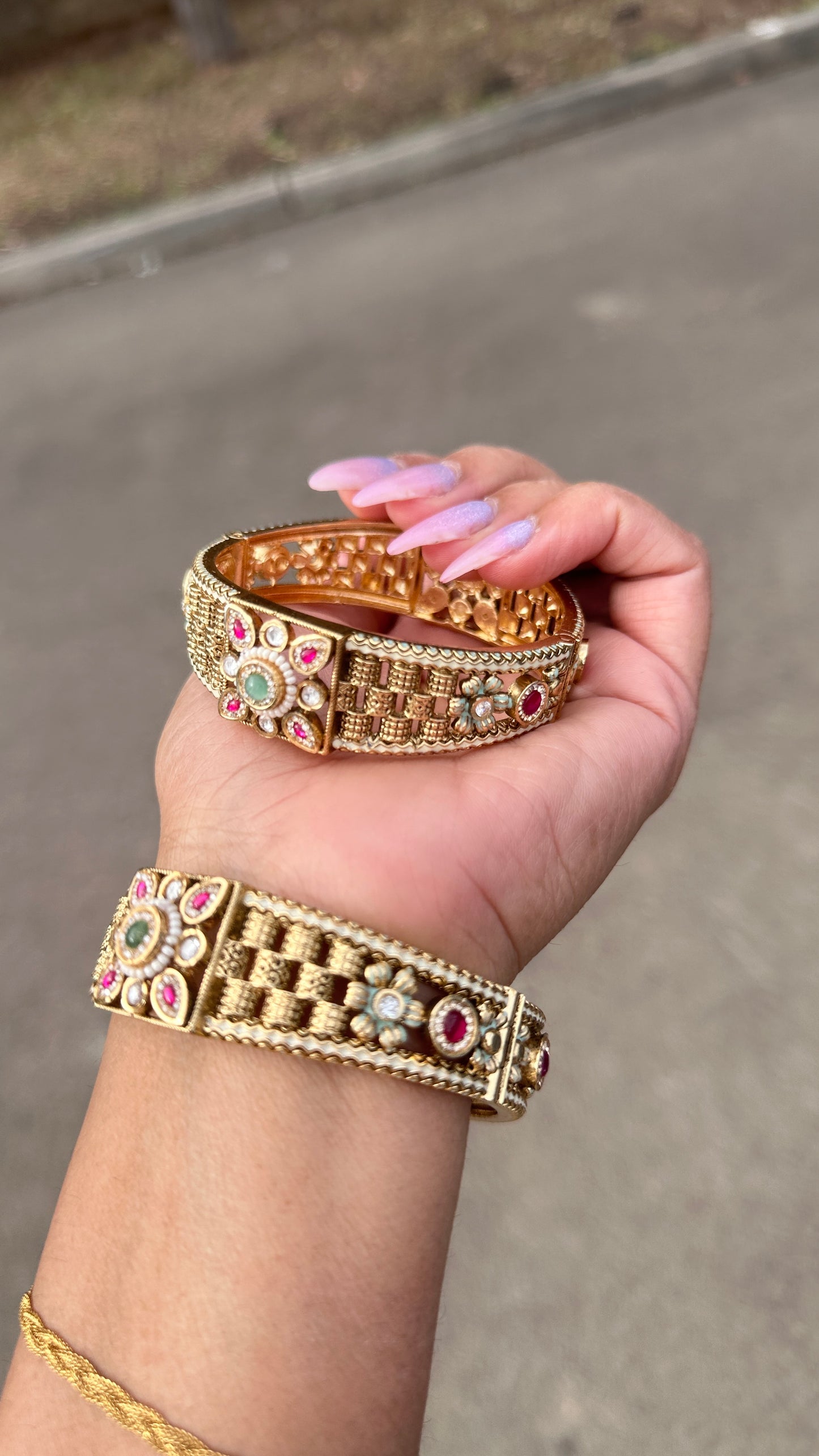 antique Gold look kangan sandookh collection design no 10