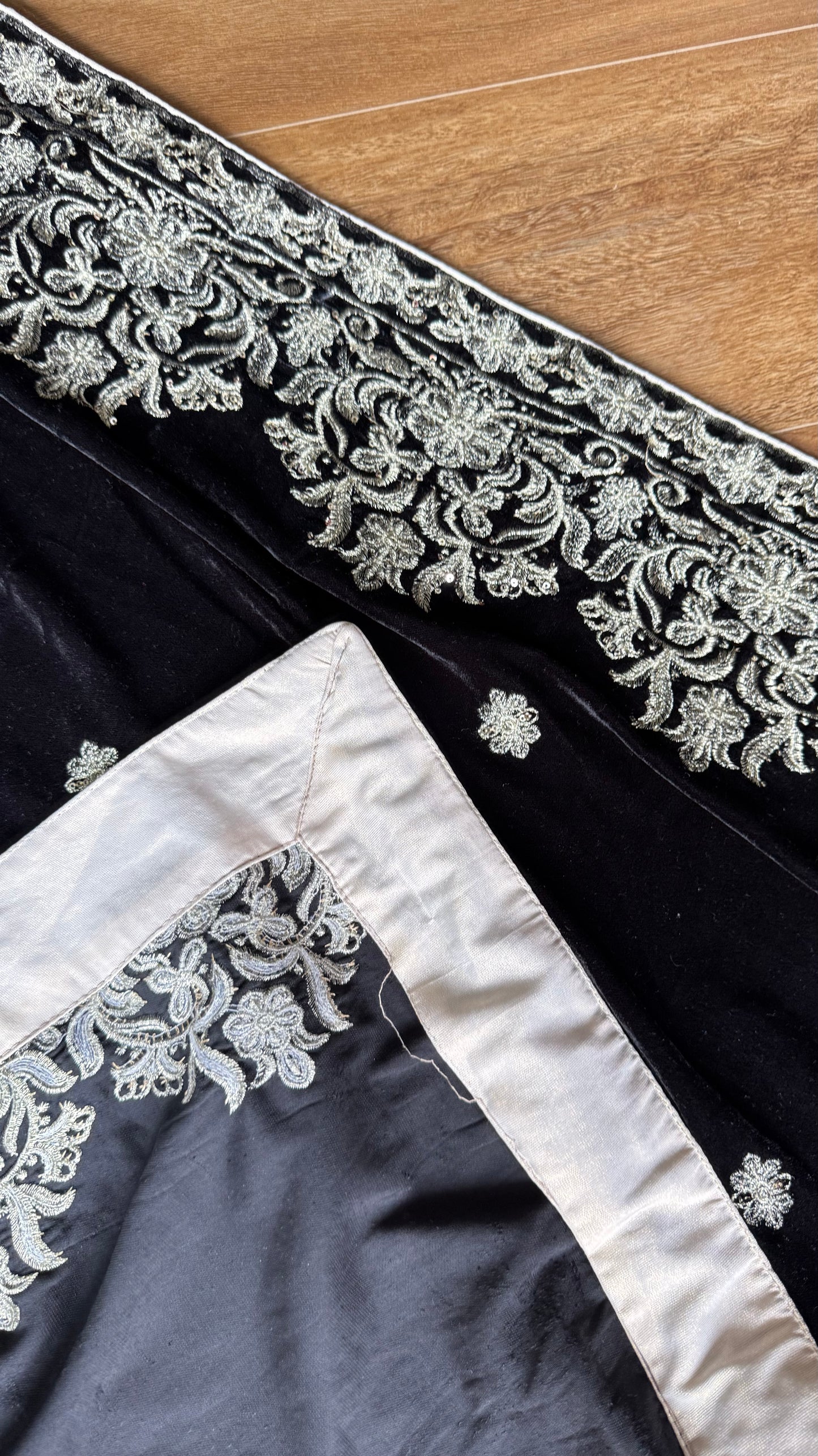 Black Luxurious Velvet Shawl for Winter | Warm & Elegant Wraps shawl/dupatta for bride or groom