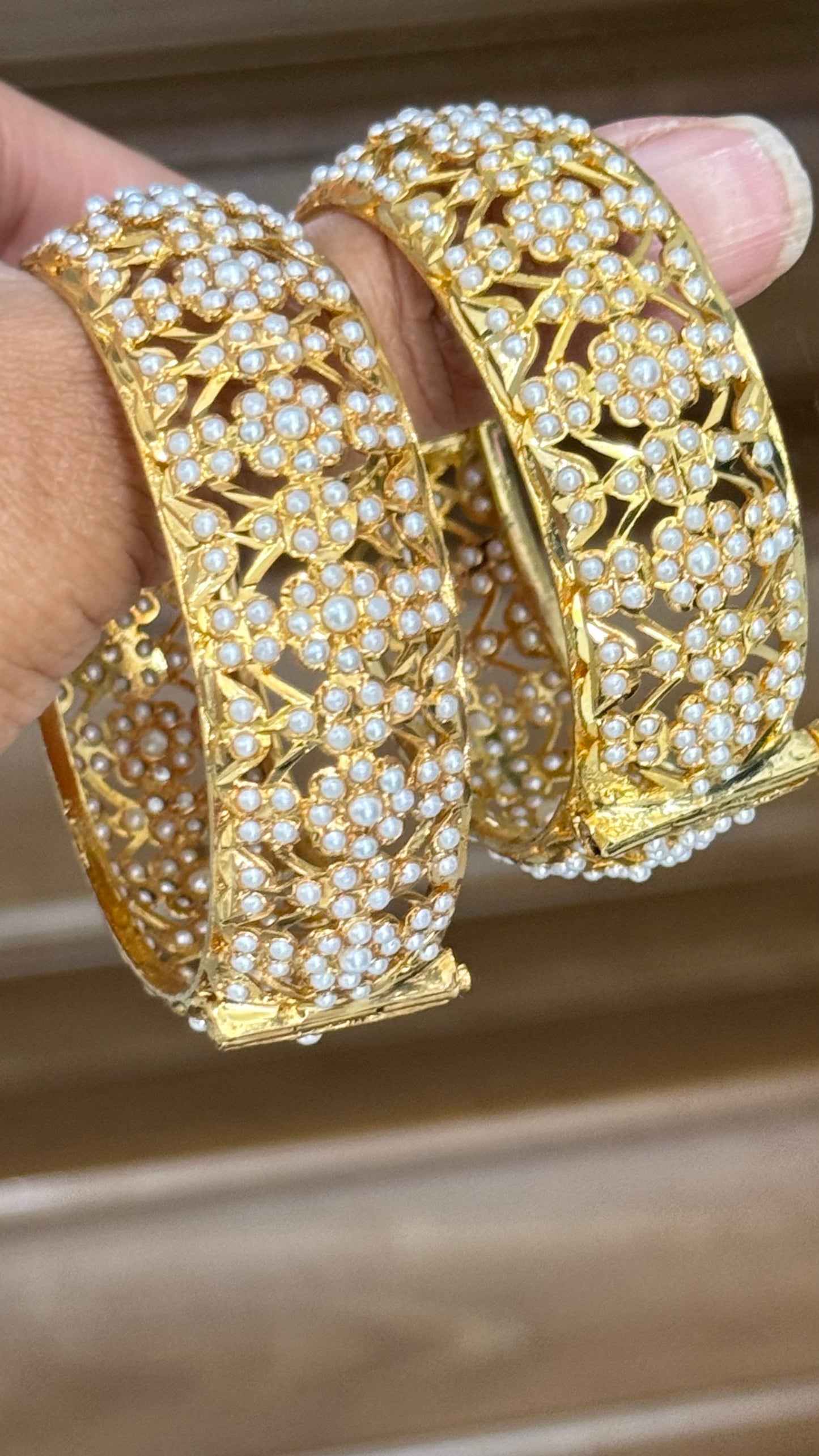 Elegant Real Jadau Gold Plated Kangan with intricate traditional craftsmanship and stunning design
