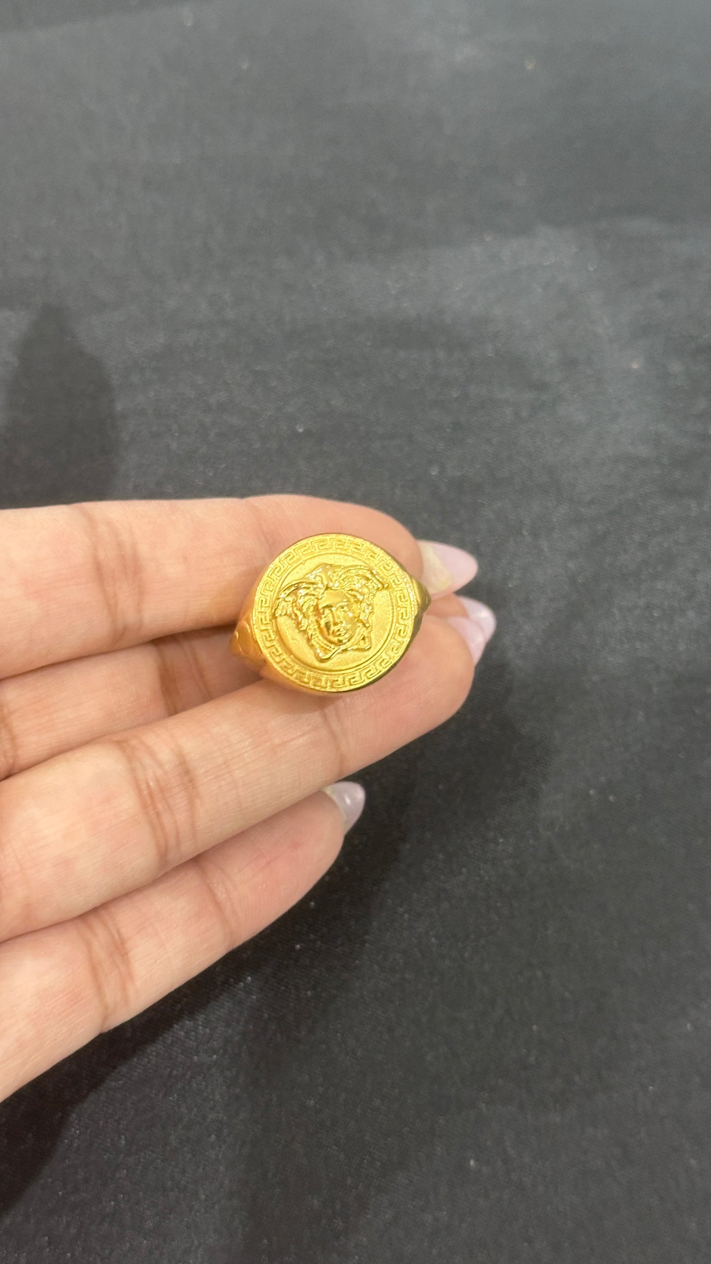 Mens gold look ring