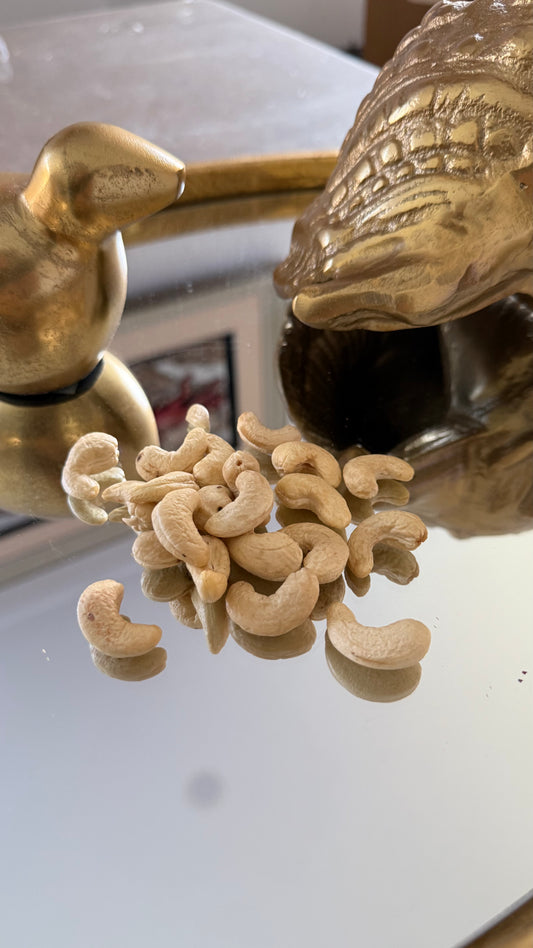 Natural cashews for rakhi