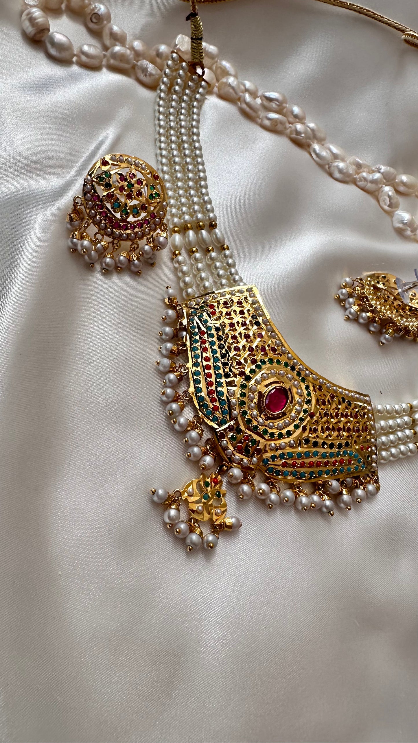 Reall jadau choker or necklace set