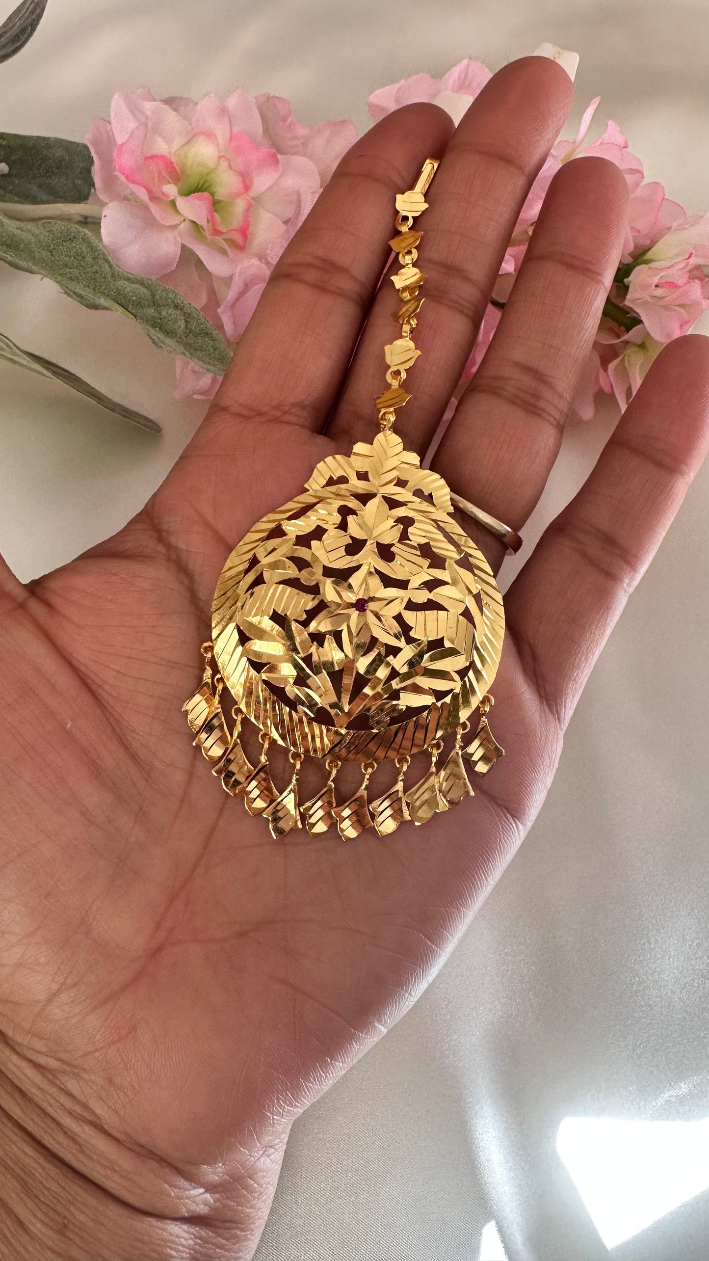 Gold plated tikka sandookh