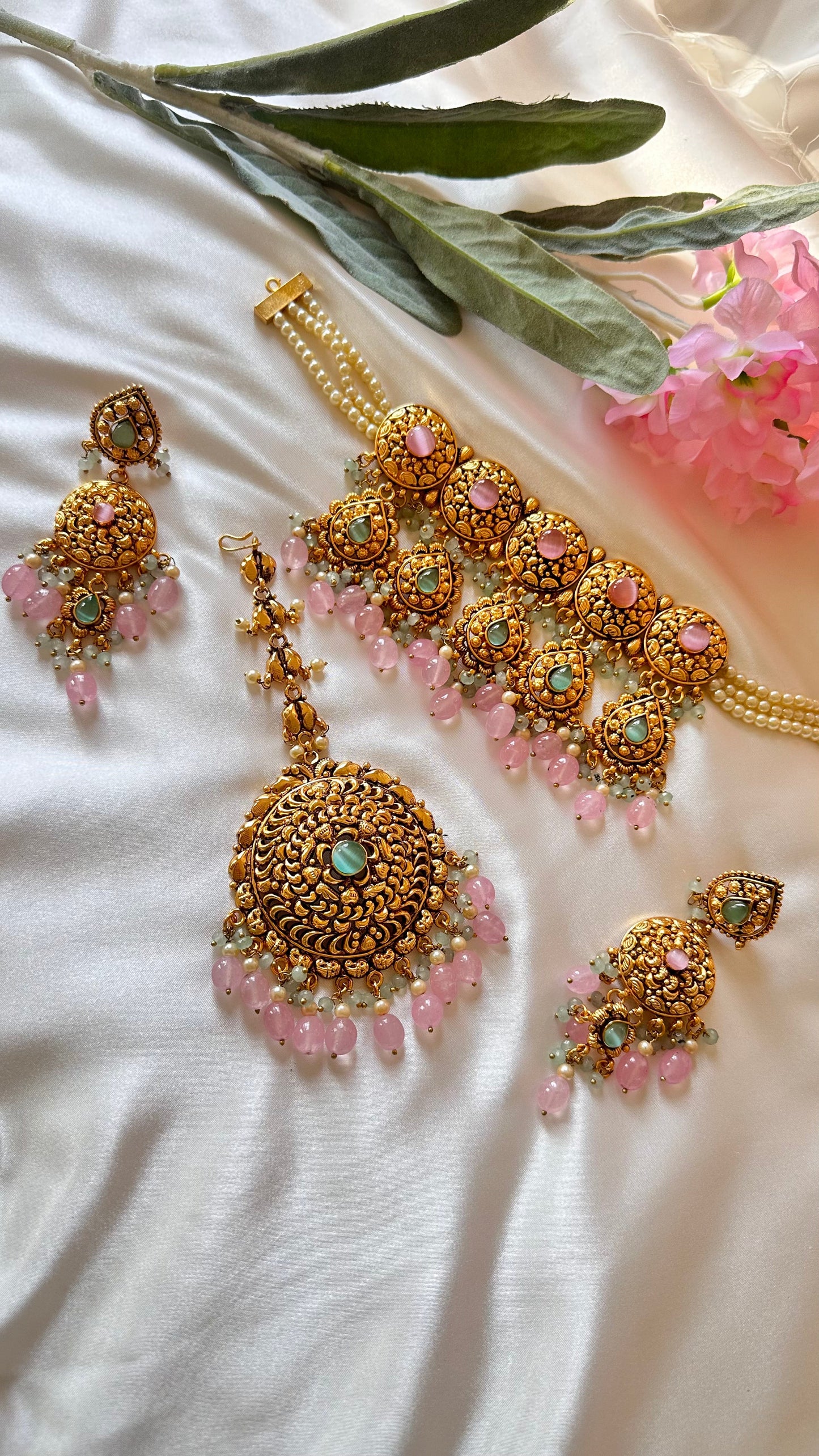 Gold plated choker set sandookh perfect for bride
