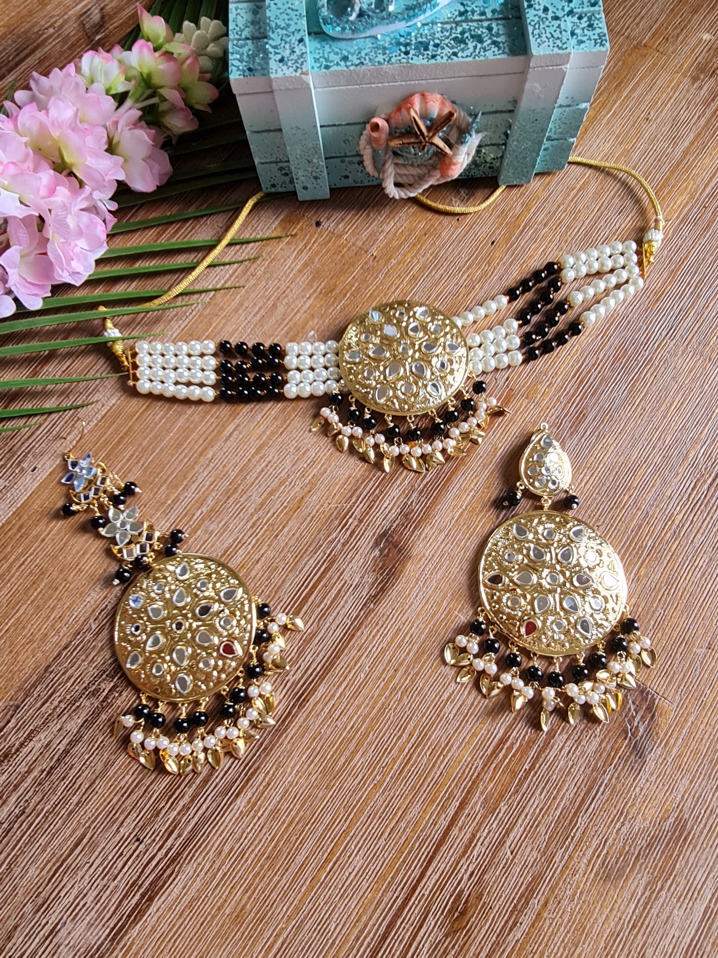 Mehraab mirrior punjabi choker set