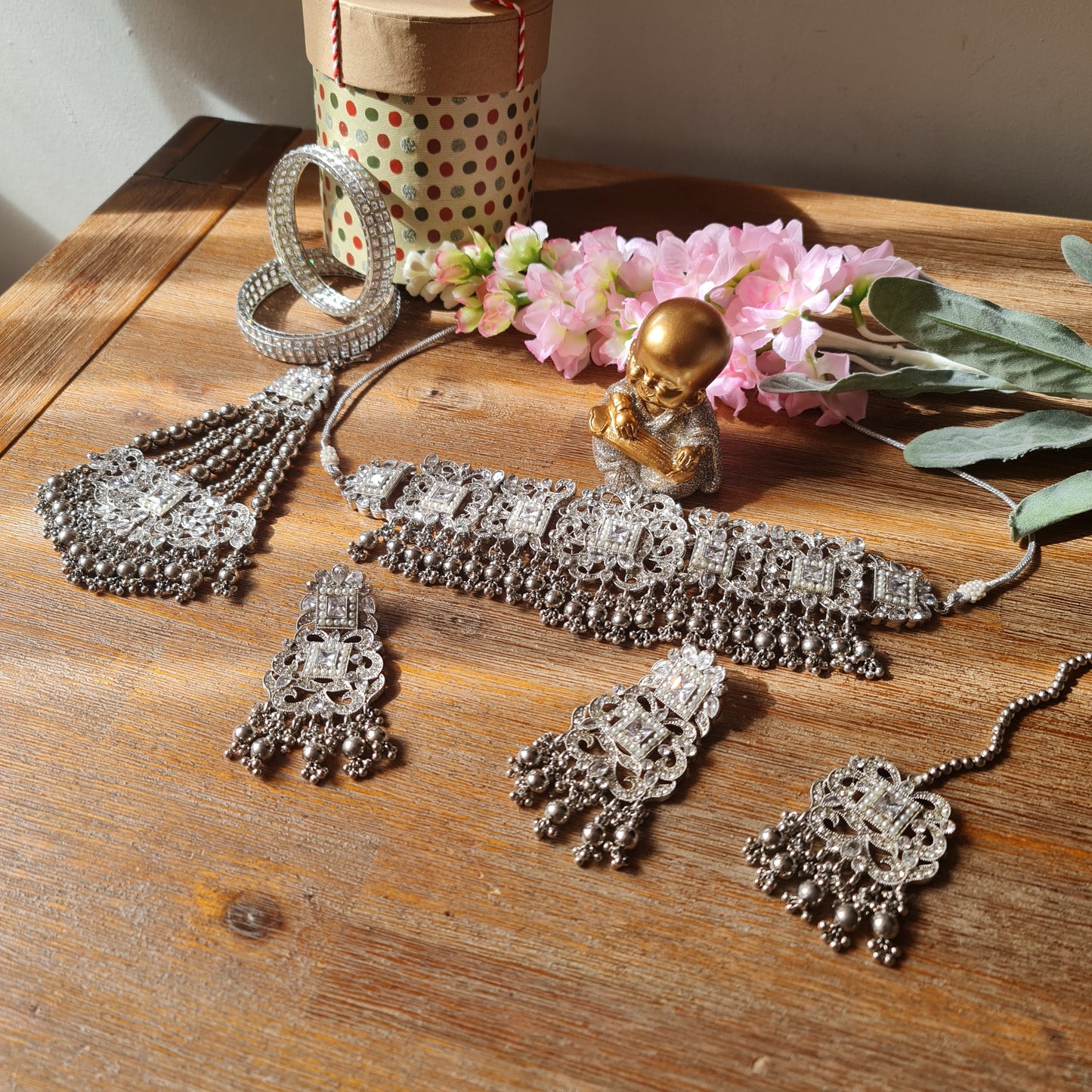 Zara pakistani passa choker set