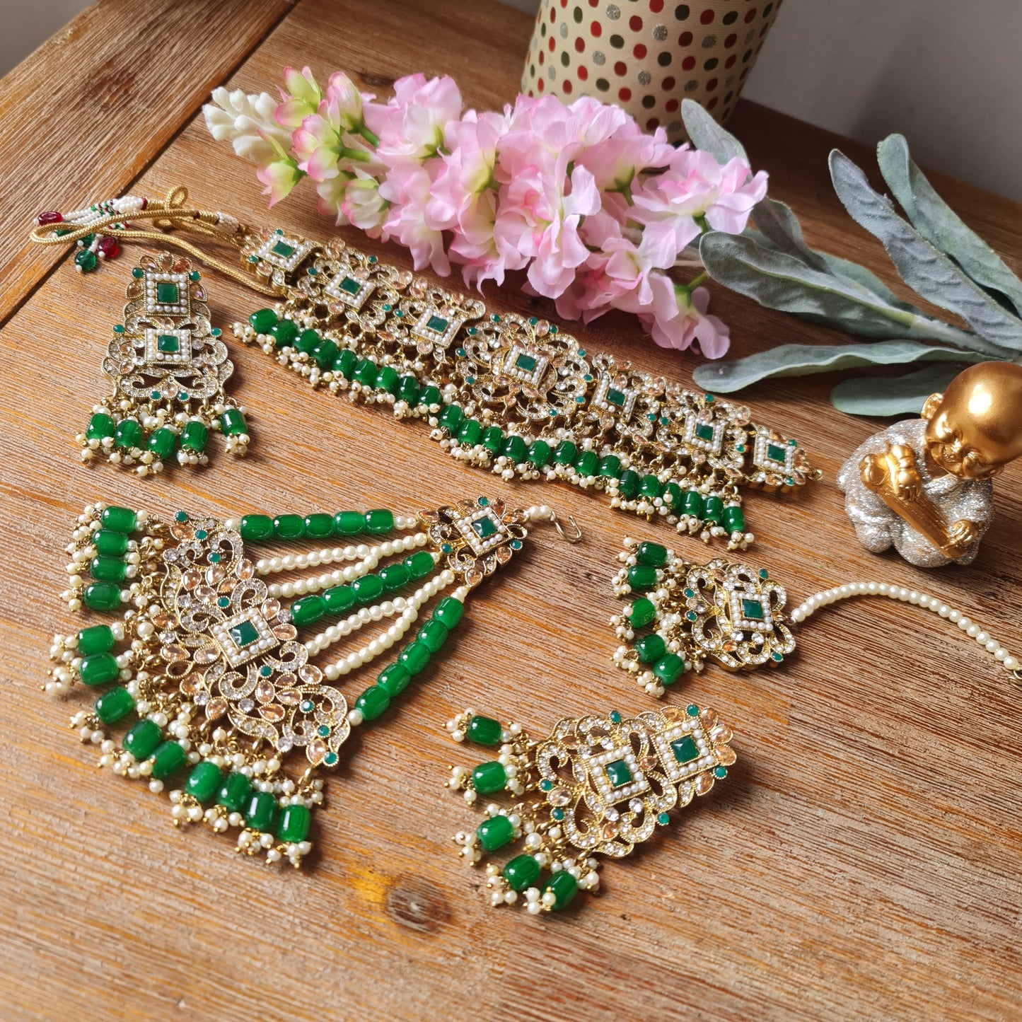 Zara pakistani passa choker set