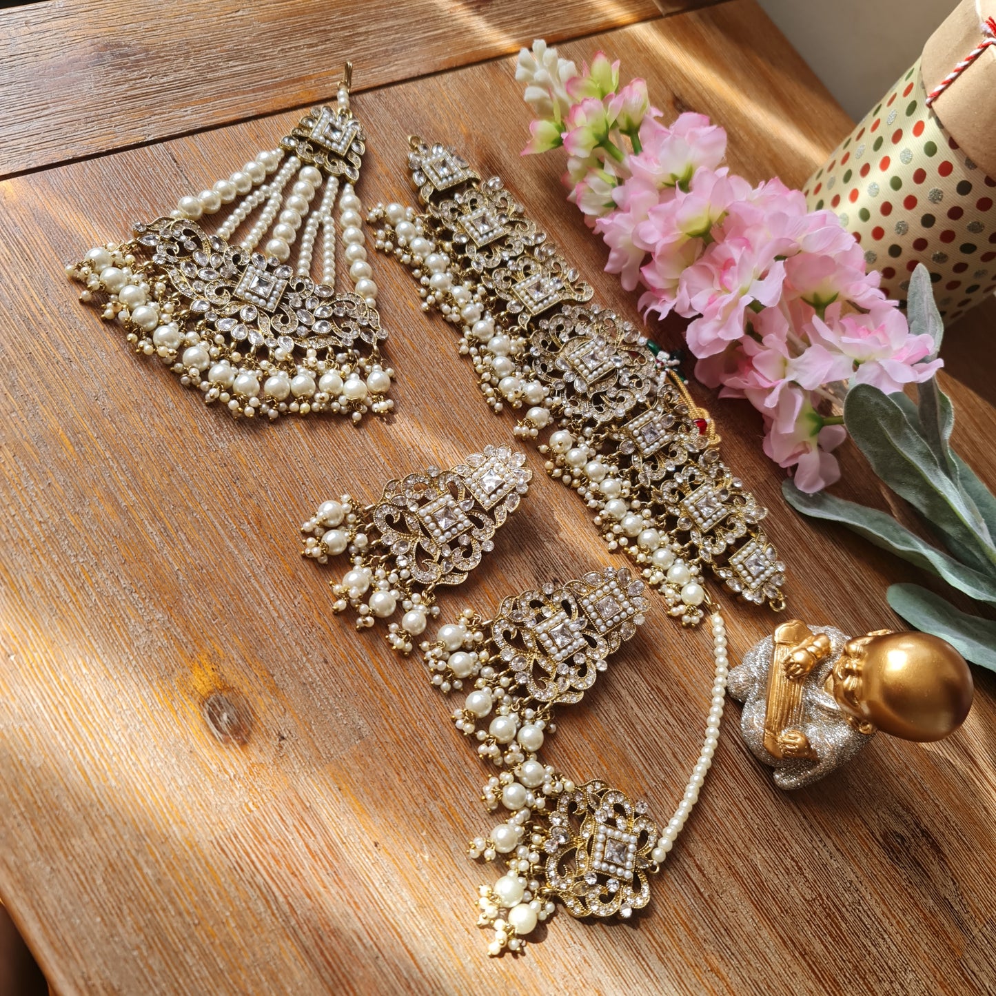 Zara pakistani passa choker set