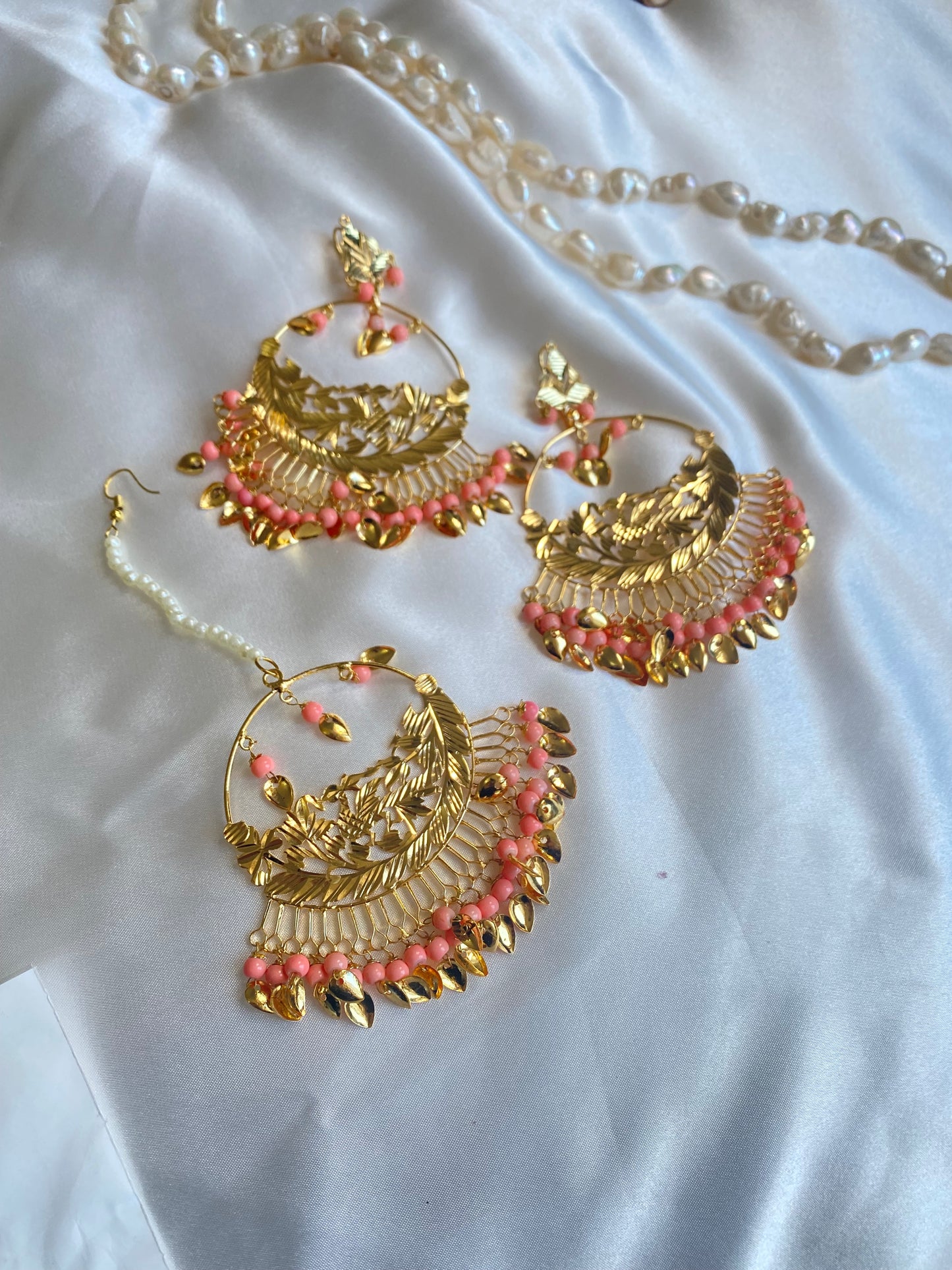 pippal patti light weight earring and tikka