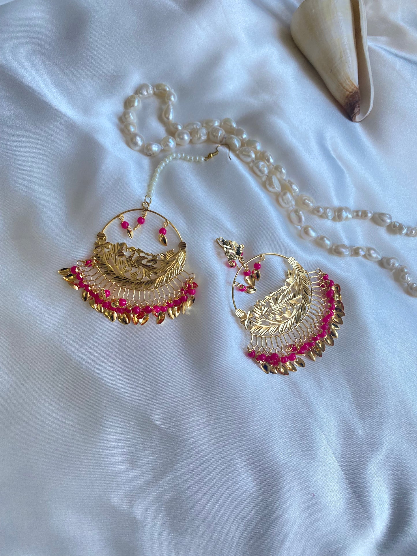 pippal patti light weight earring and tikka