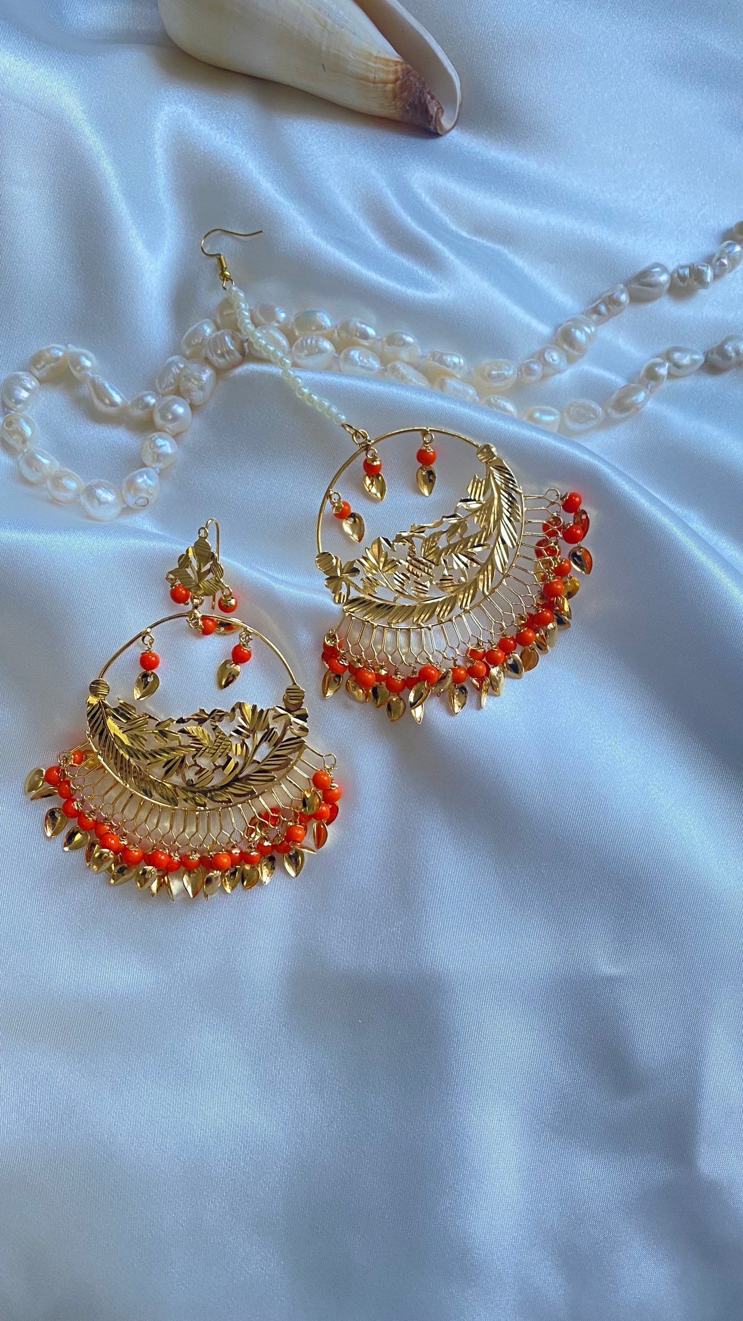 pippal patti light weight earring and tikka
