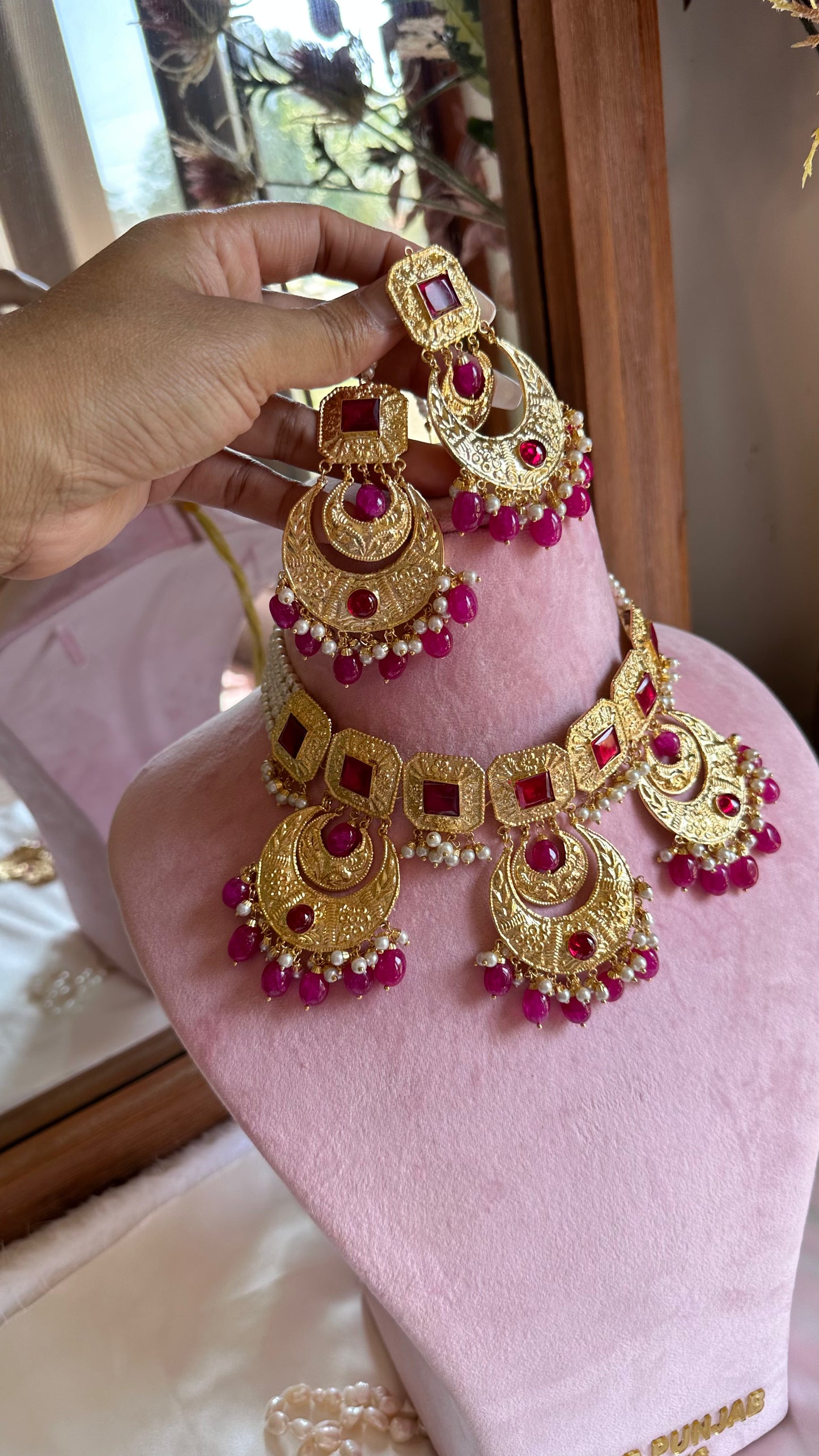 Traditional punjabi gold finish choker set sandookh perfect for bride
