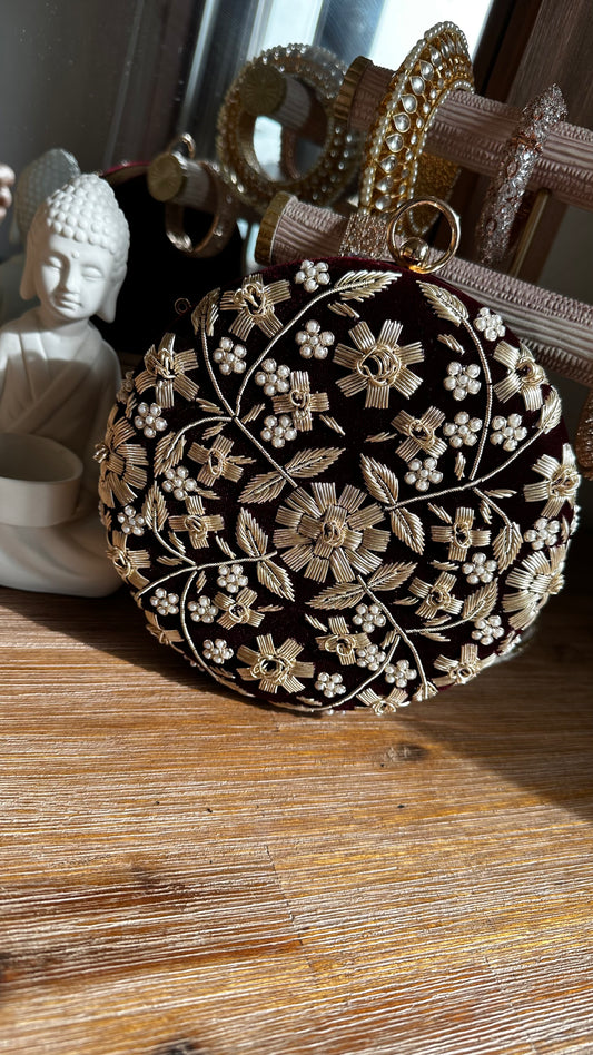 Clutch bag maroon