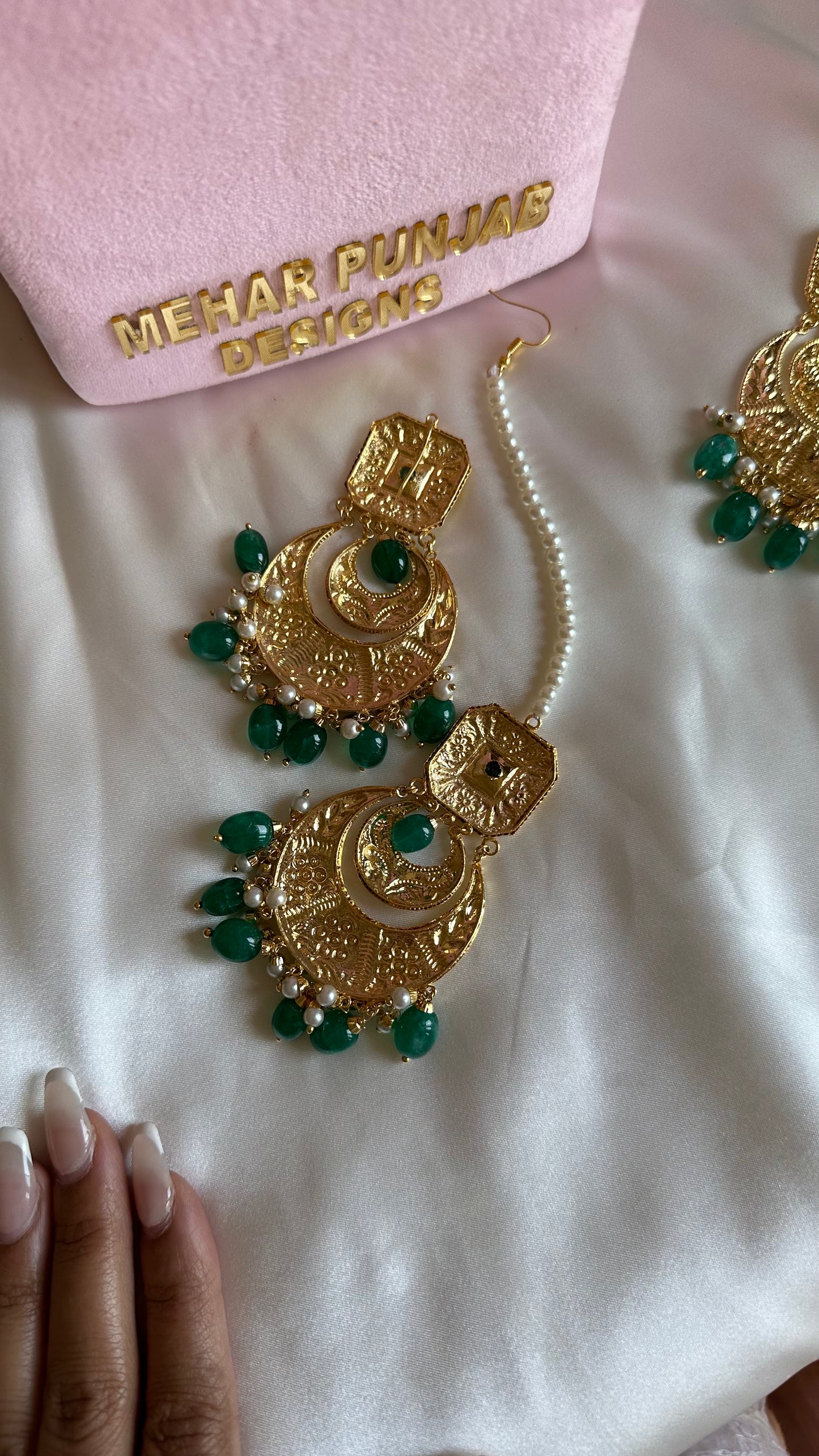 Traditional punjabi gold finish choker set sandookh perfect for bride