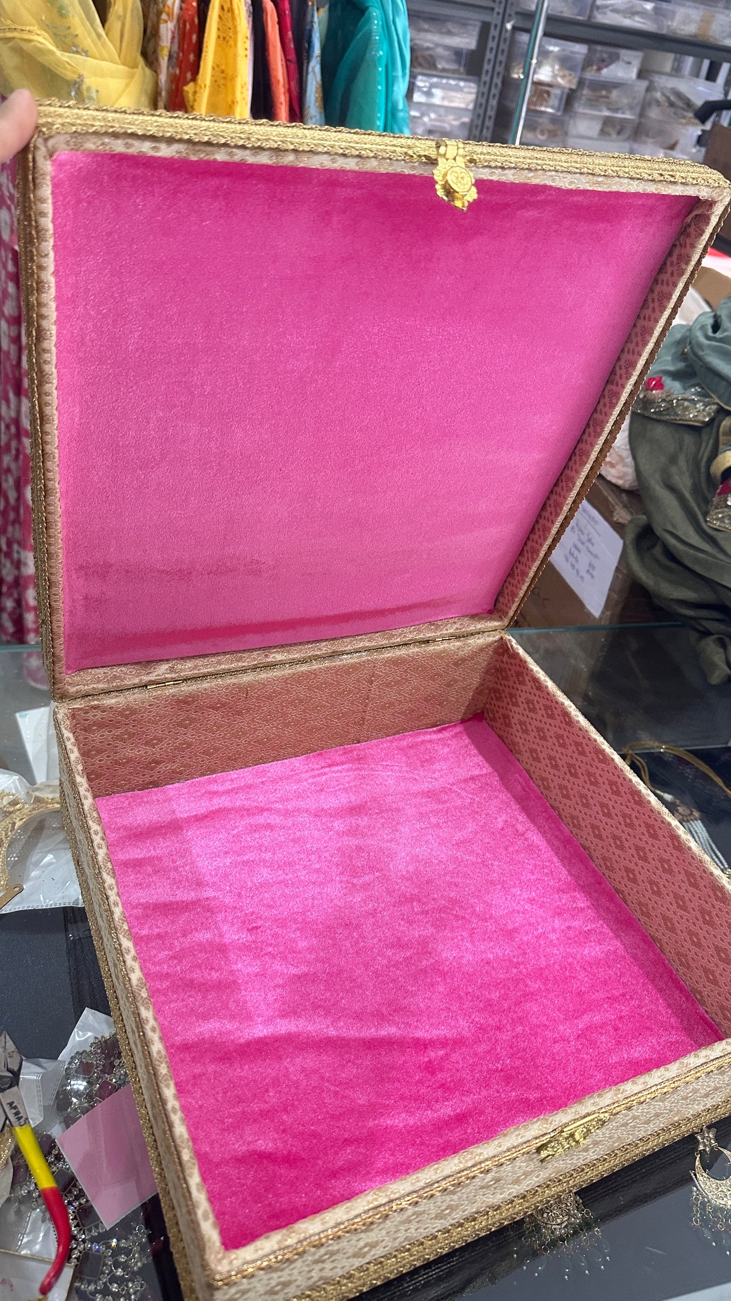 Jewellery box or karva thaali box