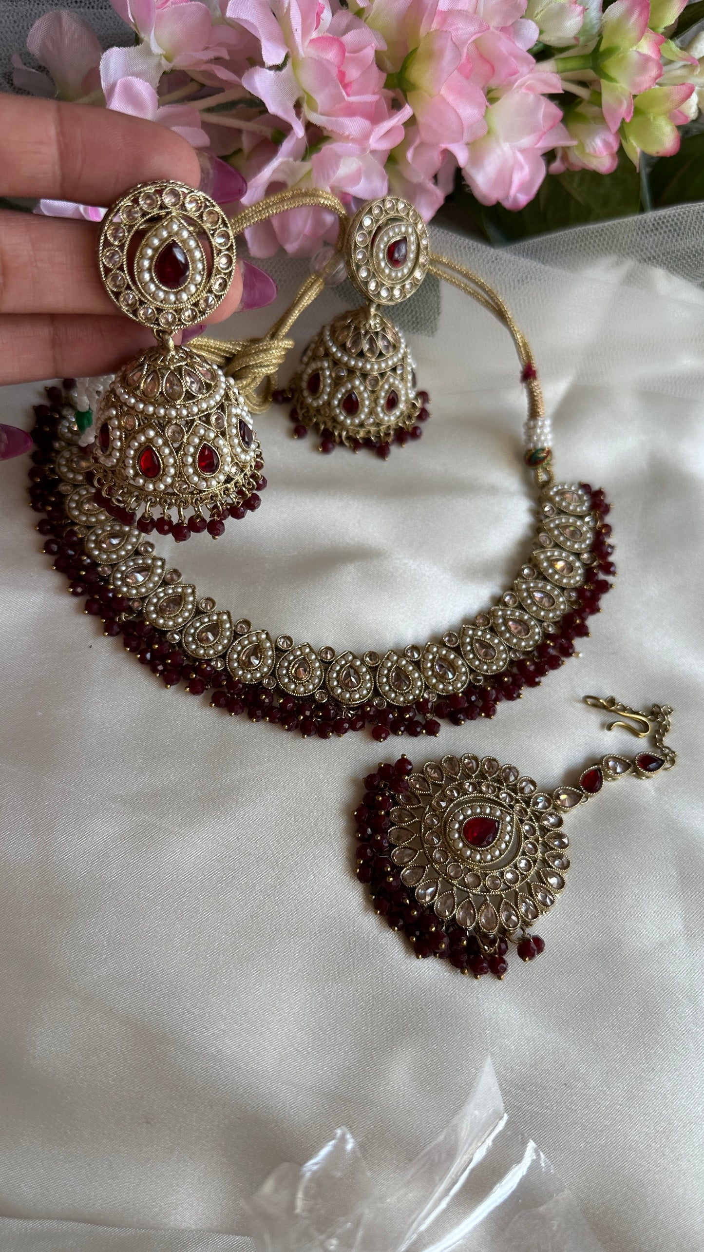 polki necklace with jhumka and tikka mehroon