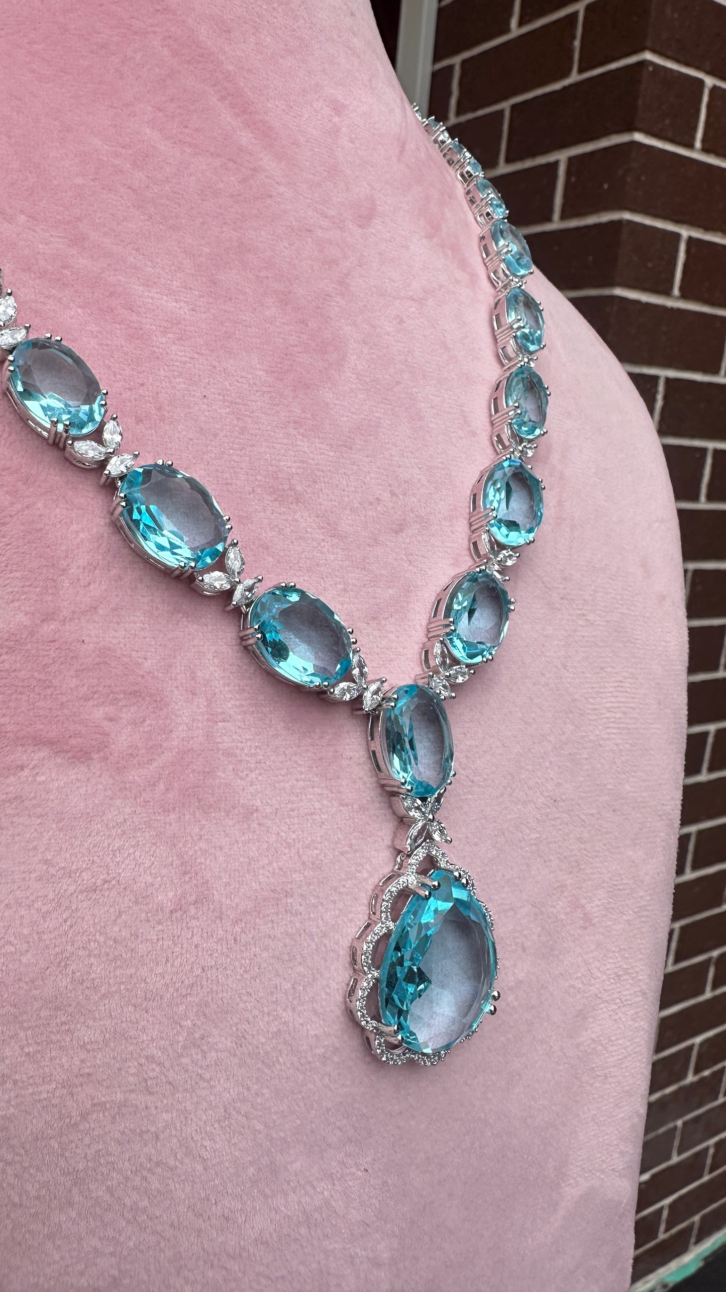 American diamond necklace with doublet stones