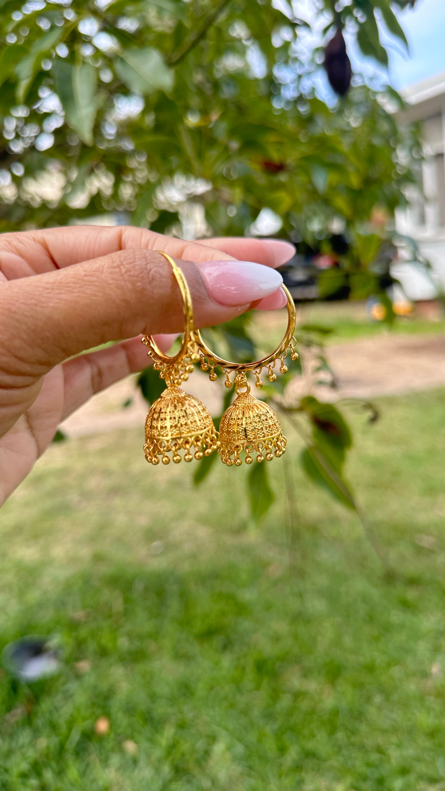 Gold look jhumka wali earrings