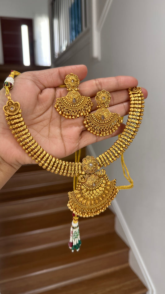 Antique gold look necklace Sandookh collection