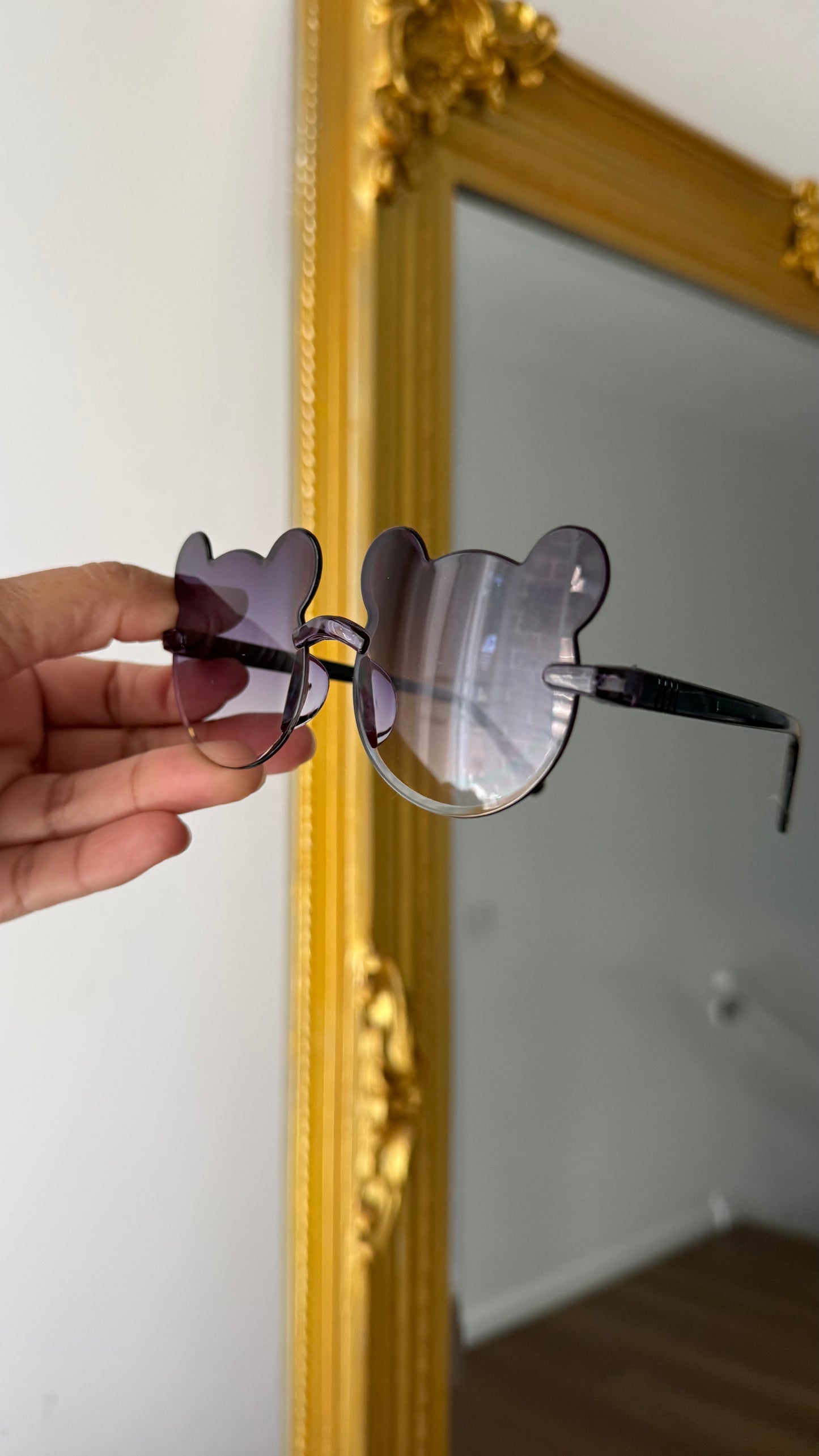 Rakhi gift for girls sunnies/ glasses