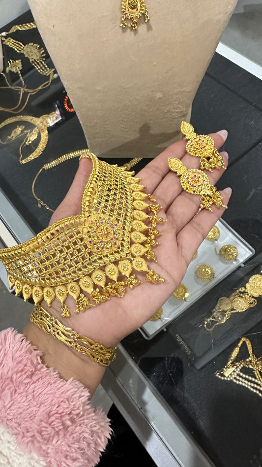 Gold plated choker set Sandookh collection bridal