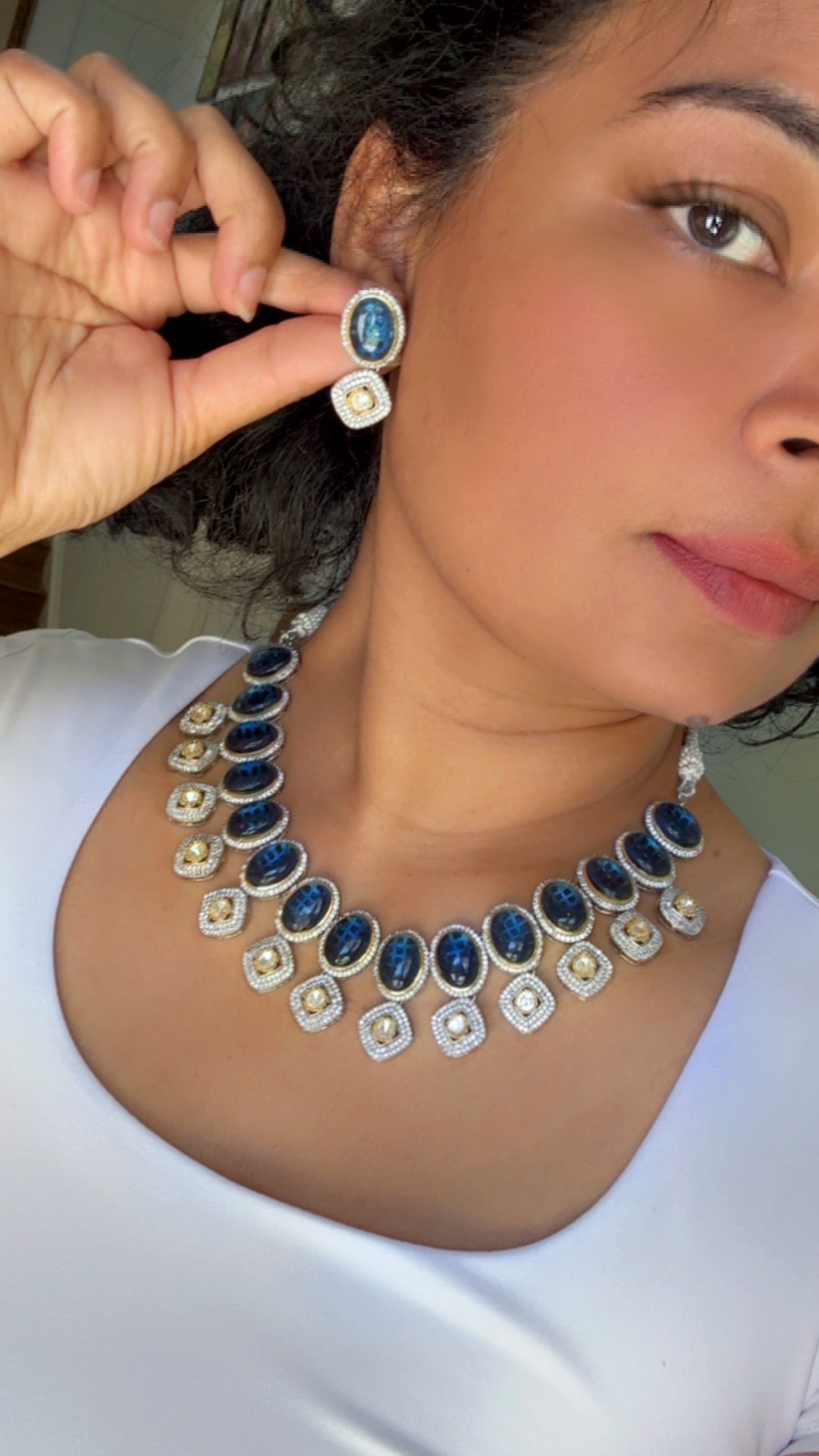 Uncut kundan necklace/choker