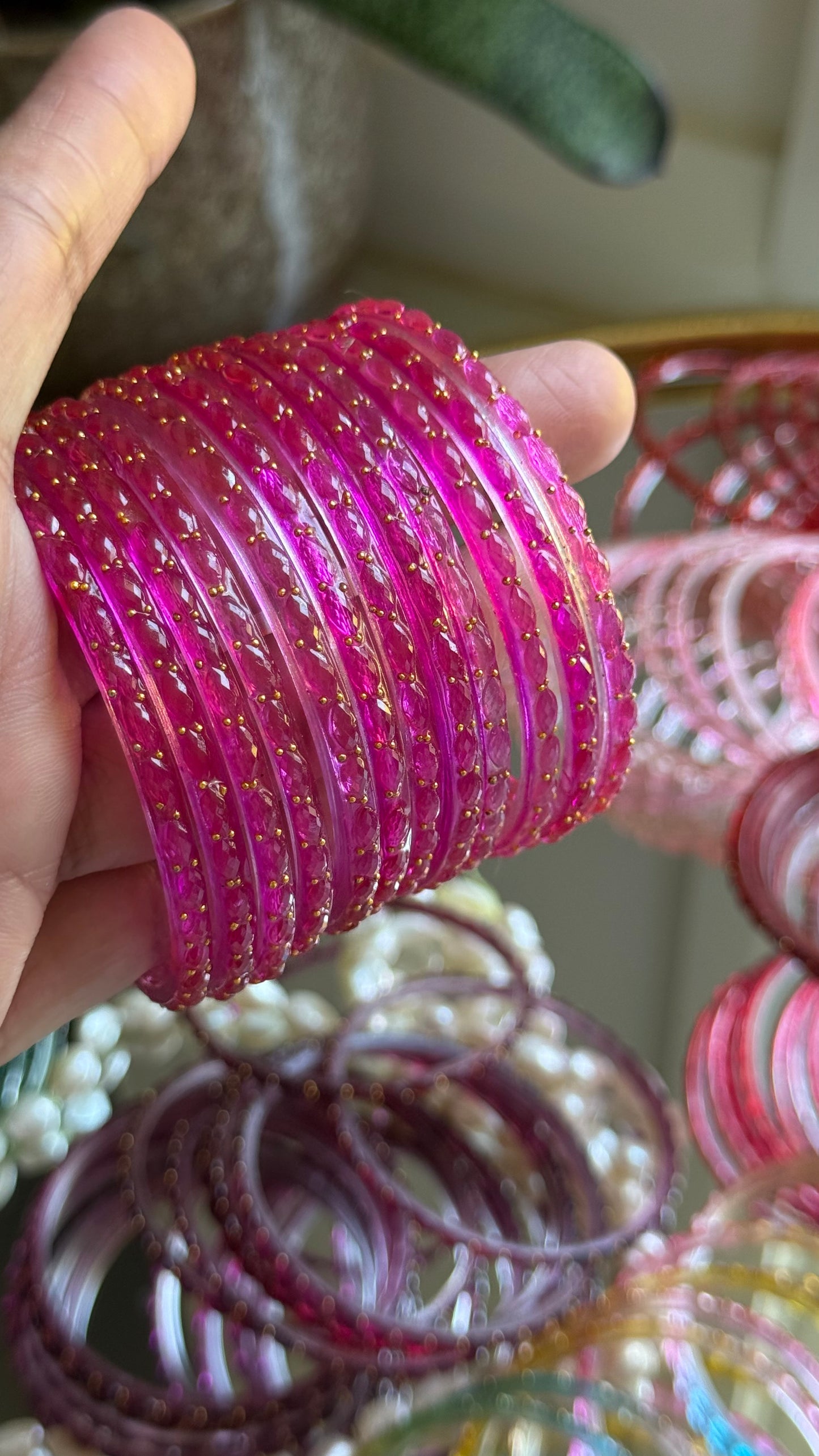 Glass Bangles for Karvachauth dark pink / Raani