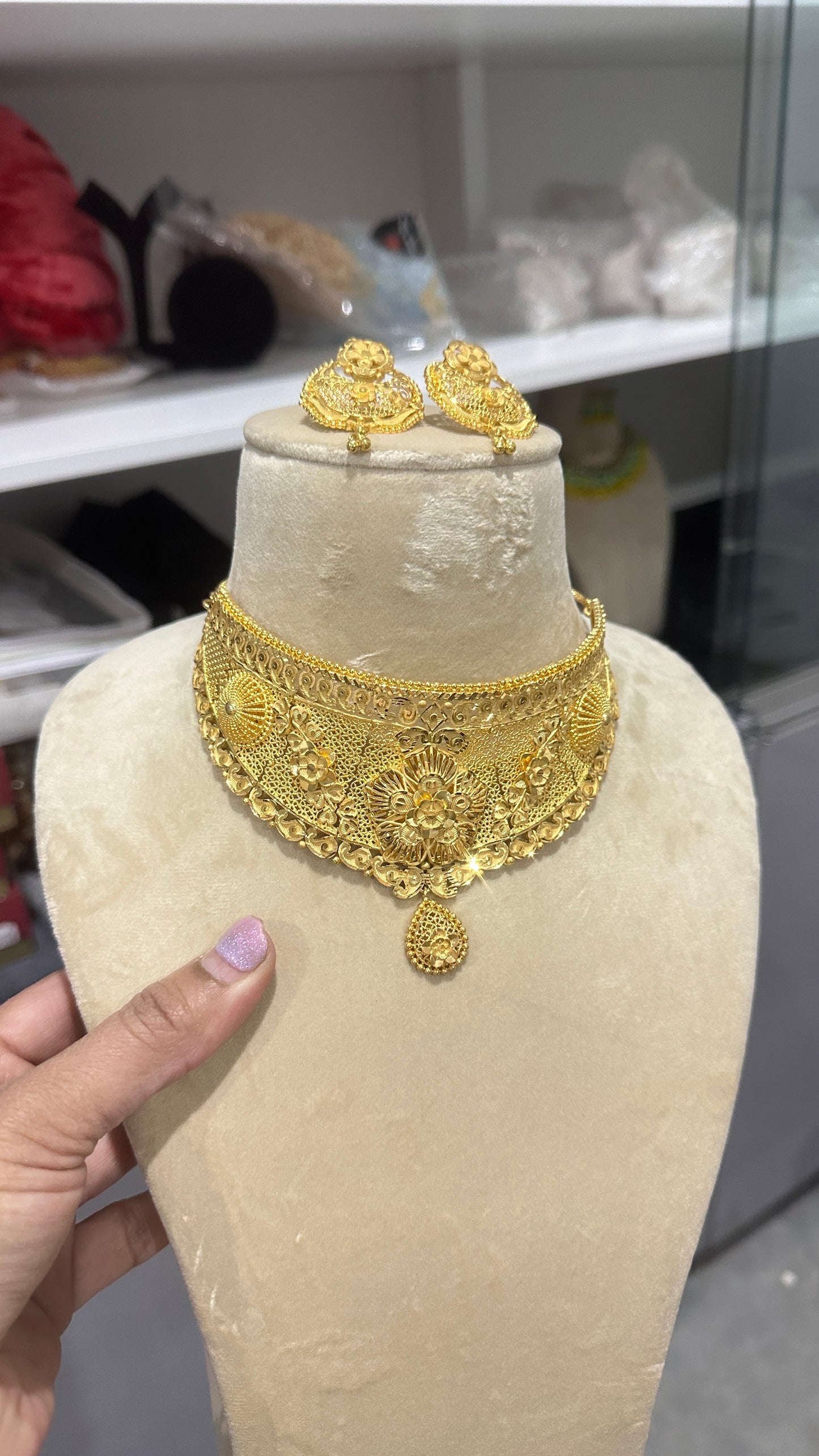 Gold plated choker set Sandookh collection bridal