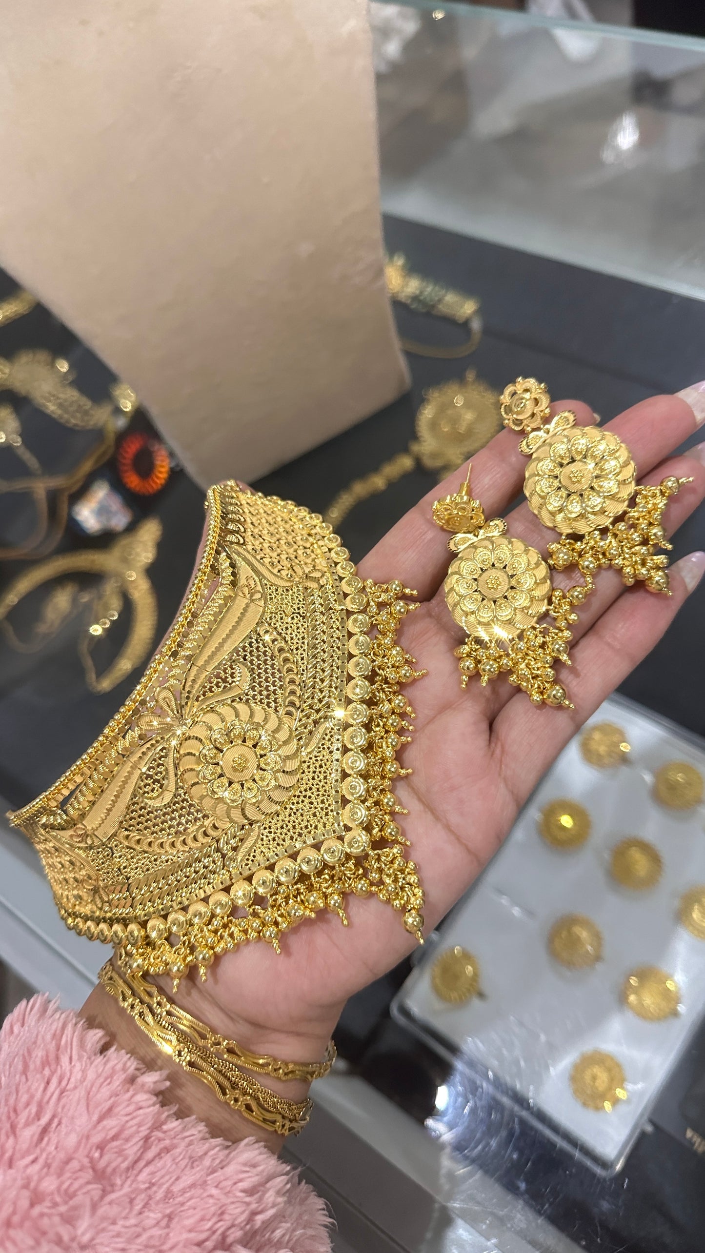 Gold plated choker set Sandookh collection bridal