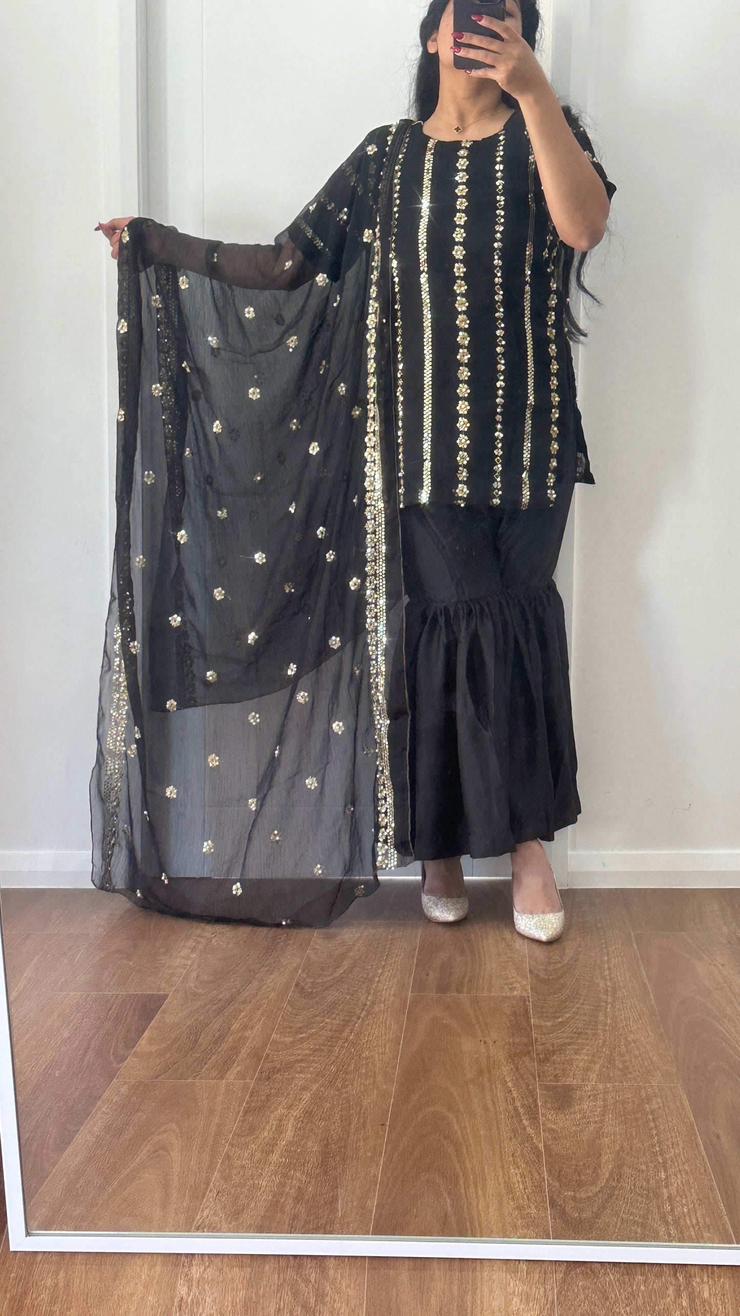 Pakistani shifon outfit with dupatta and bottom